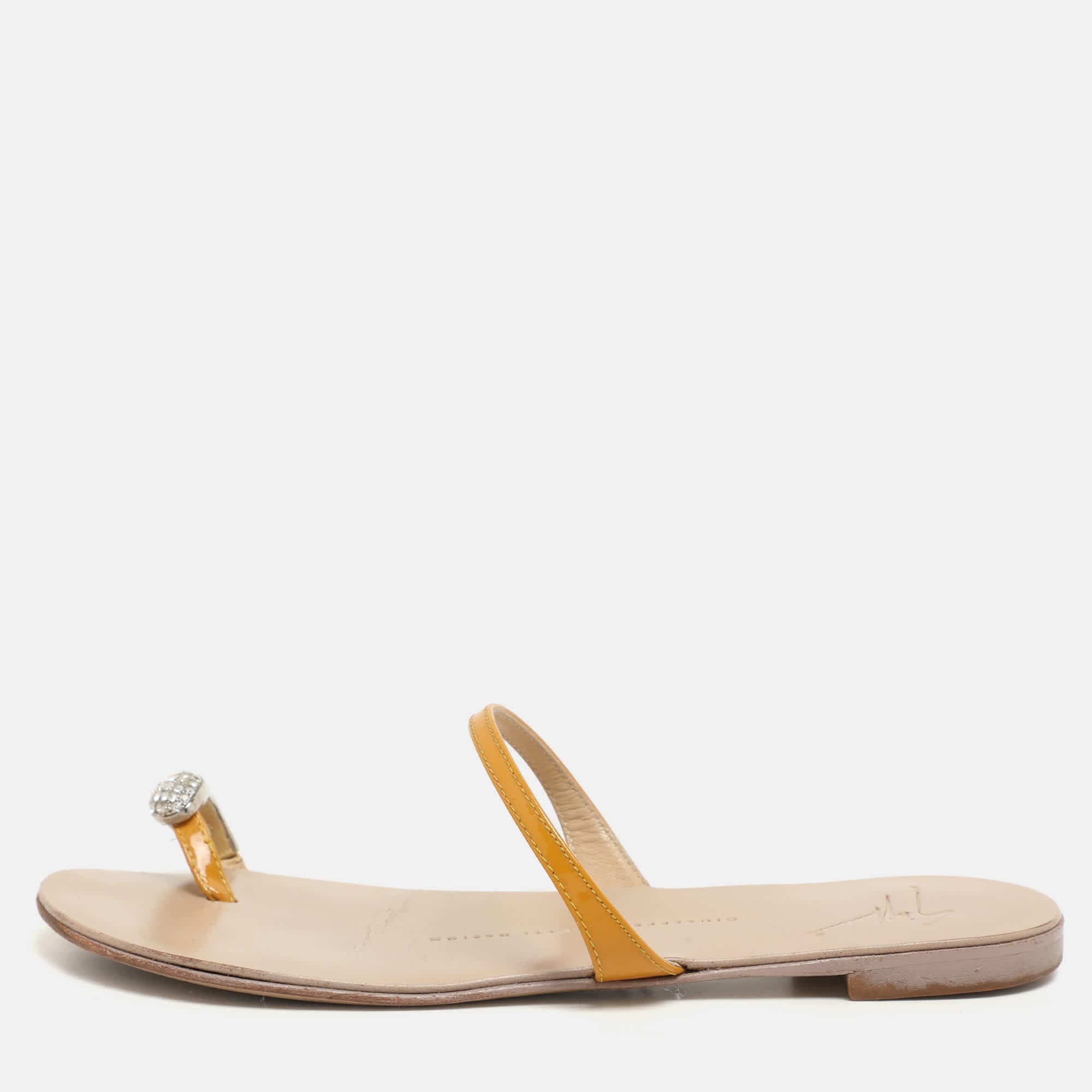 Giuseppe Zanotti Yellow Patent Leather Crystal Embellished Toe Ring Flat Sandals