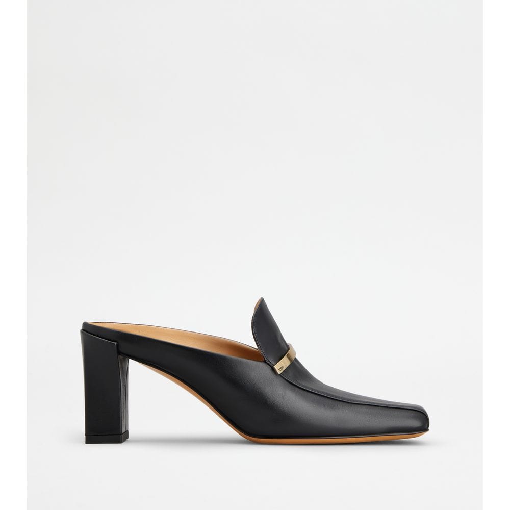 Tod's Tods Mules In Leather Black Womens