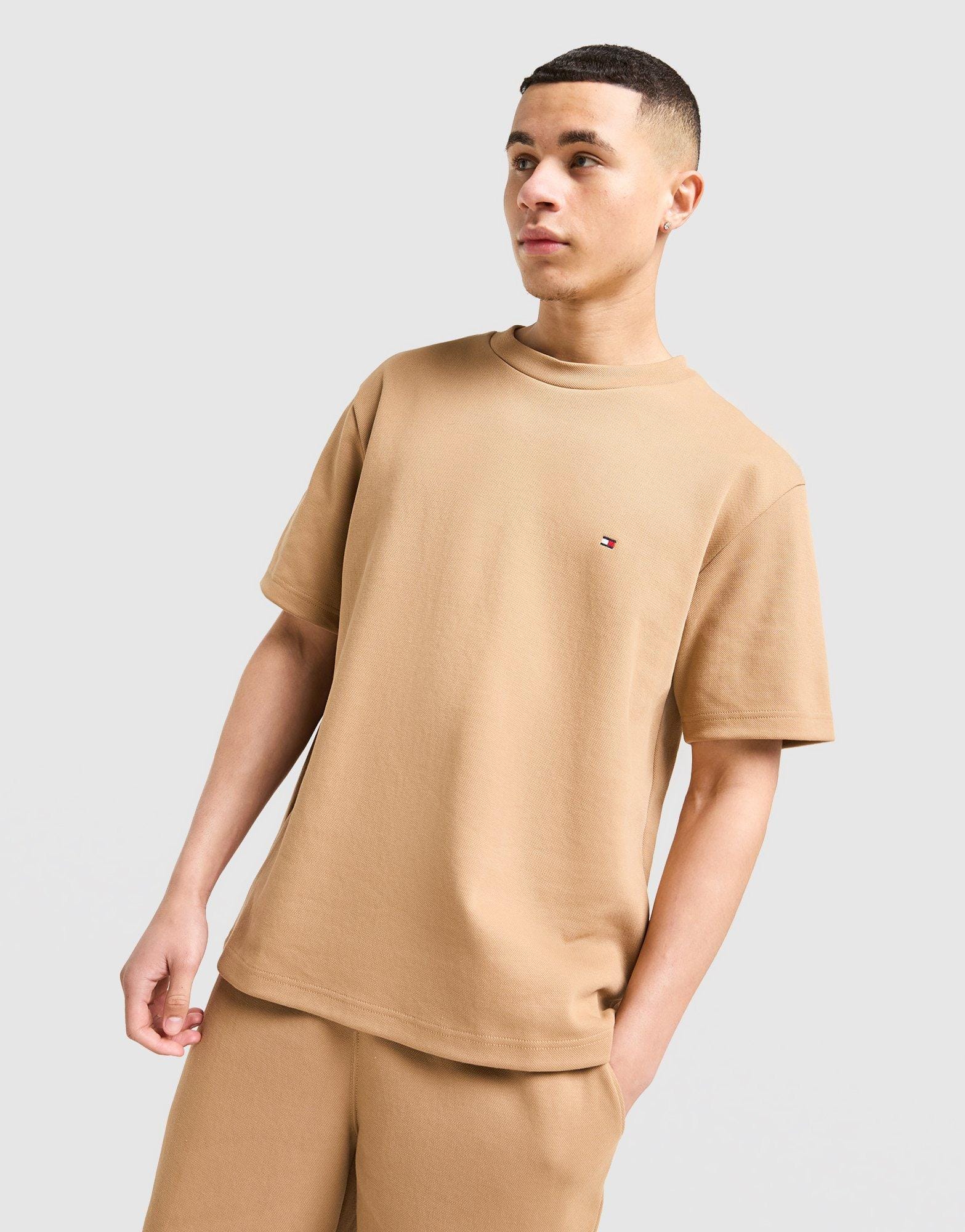 Tommy Hilfiger Small Logo T - Shirt