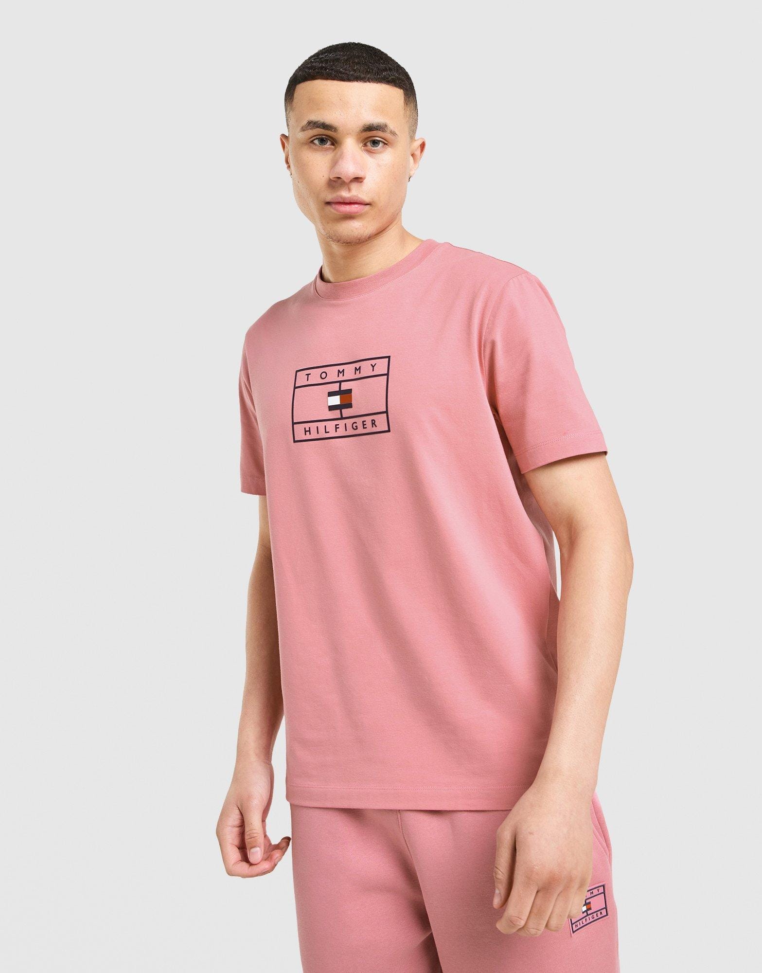 Tommy Hilfiger Large Logo T - Shirt