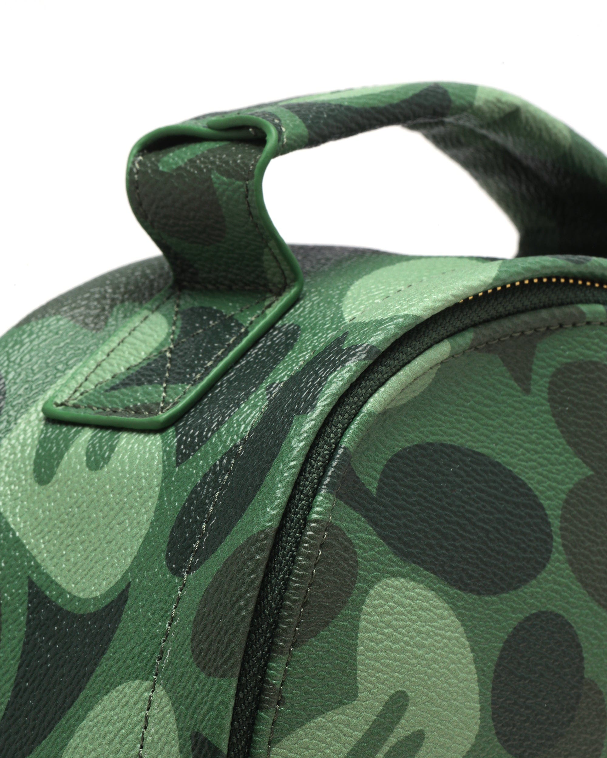 APEE Camo shoulder bag