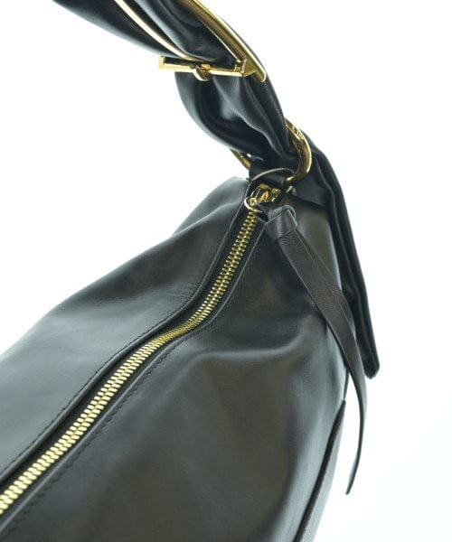 NOVIA Shoulder bags