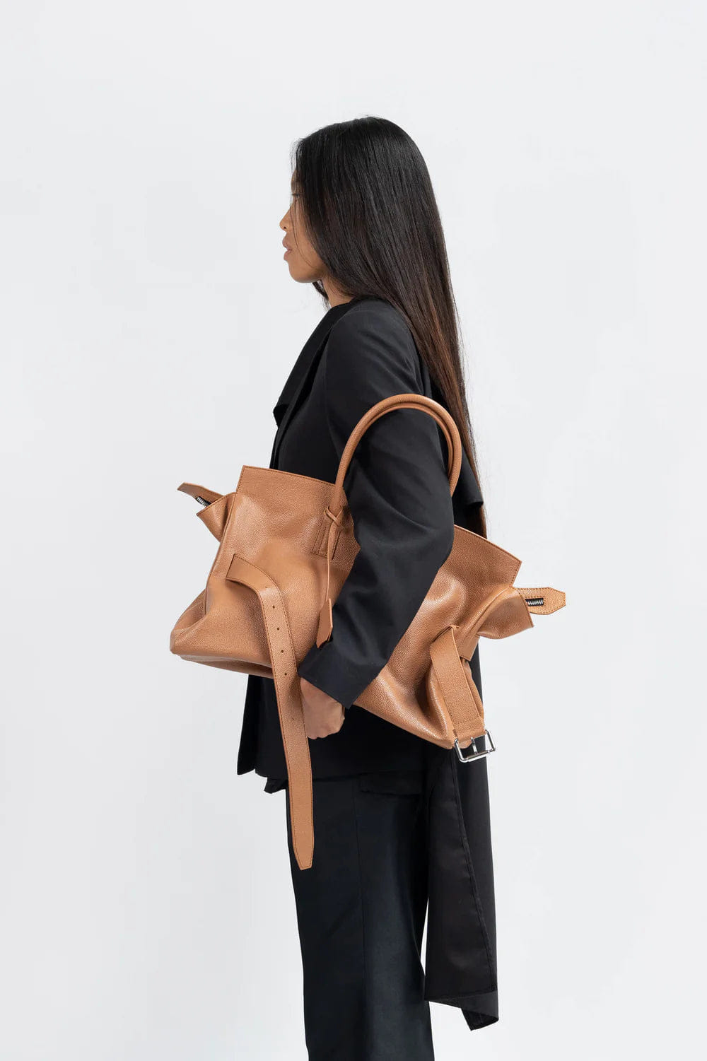 Aesthetic Pleasure Affix Grain Leather Shoulder Bag in Brown