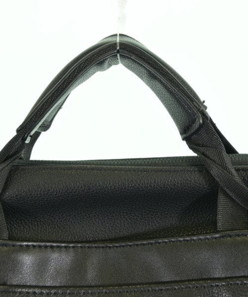 United Arrows Shoulder bags