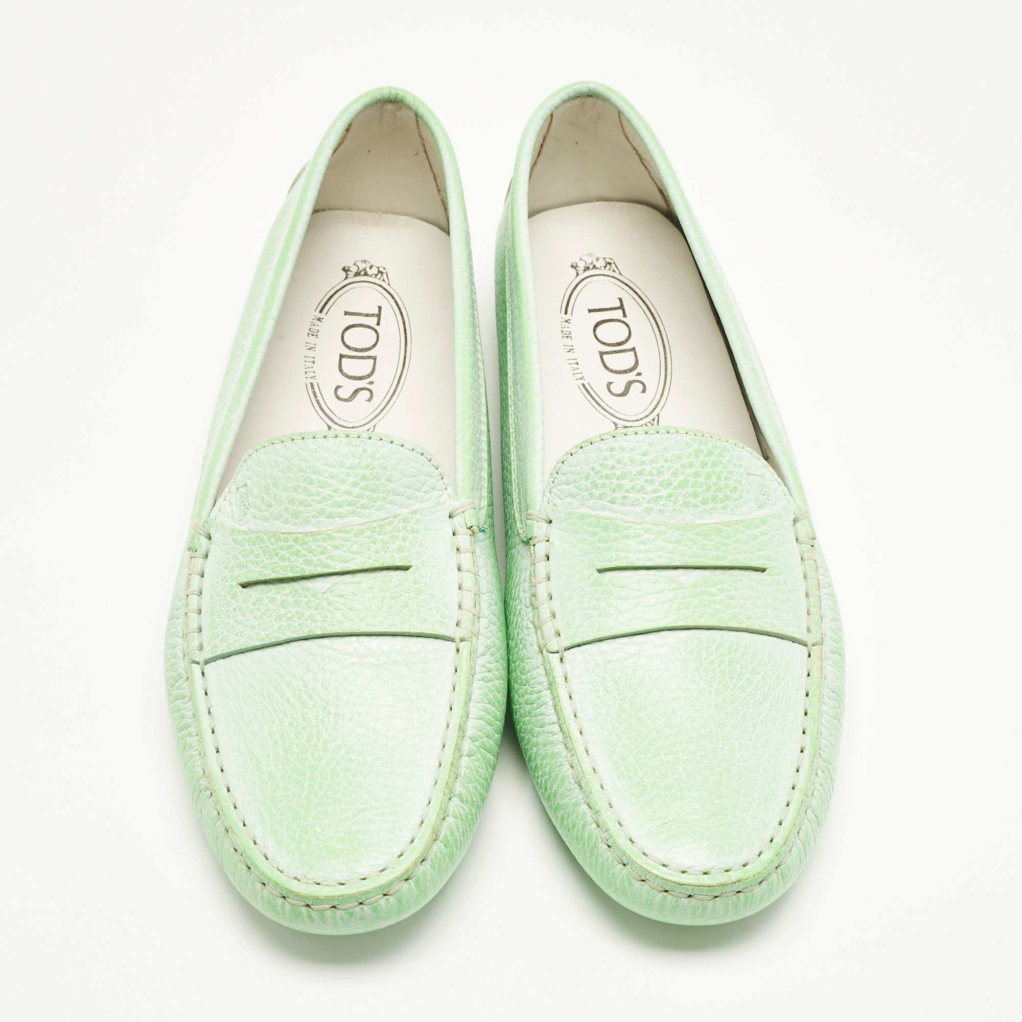 Tod's Green Leather Gommino Driving Loafers