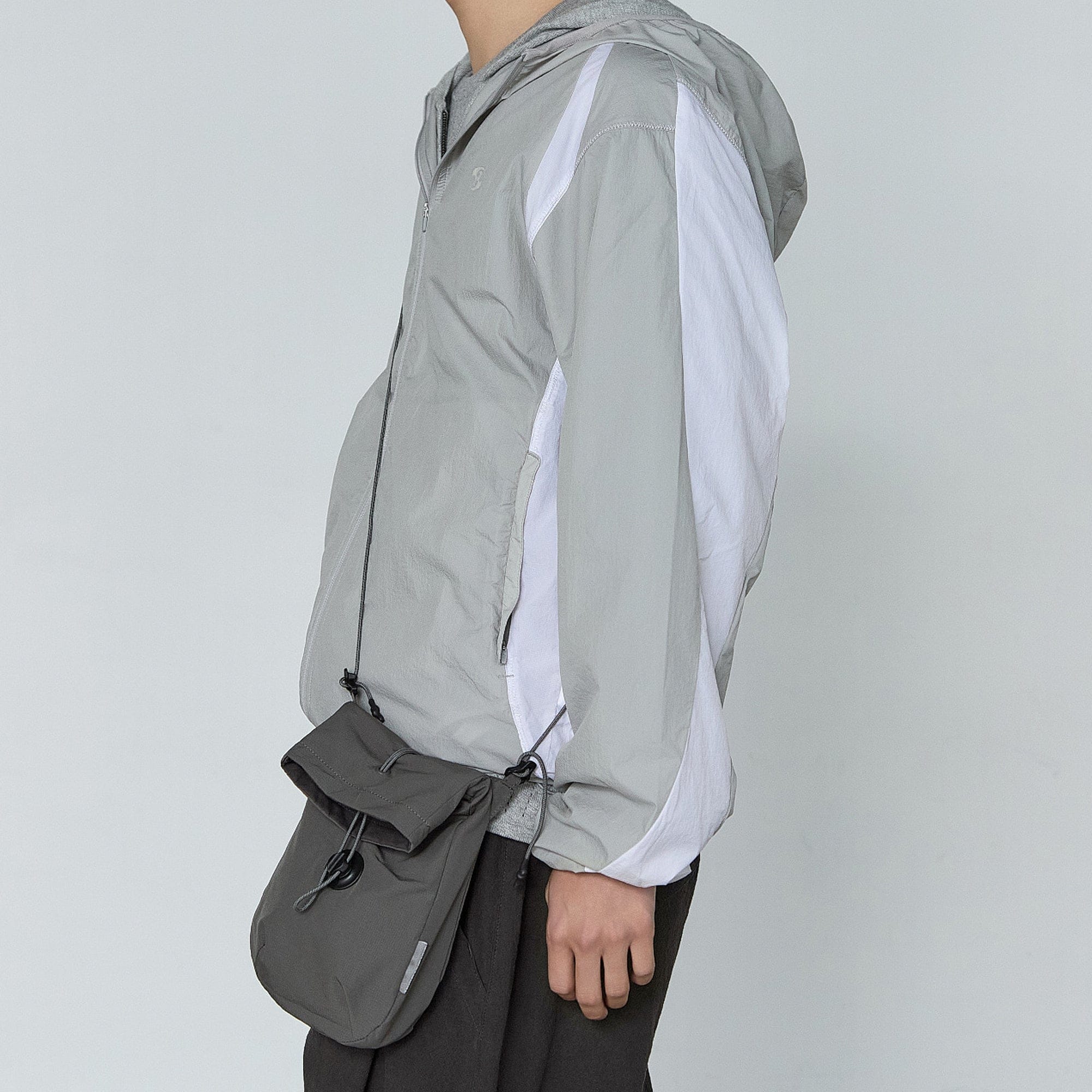 San San Gear Mens Magnet Clip Bag