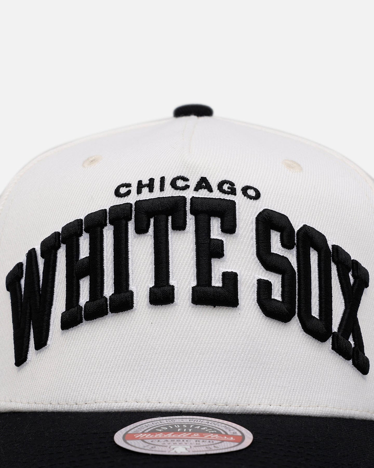 Mitchell & NESS Chicago White Sox Arch MVP Snapback Cream