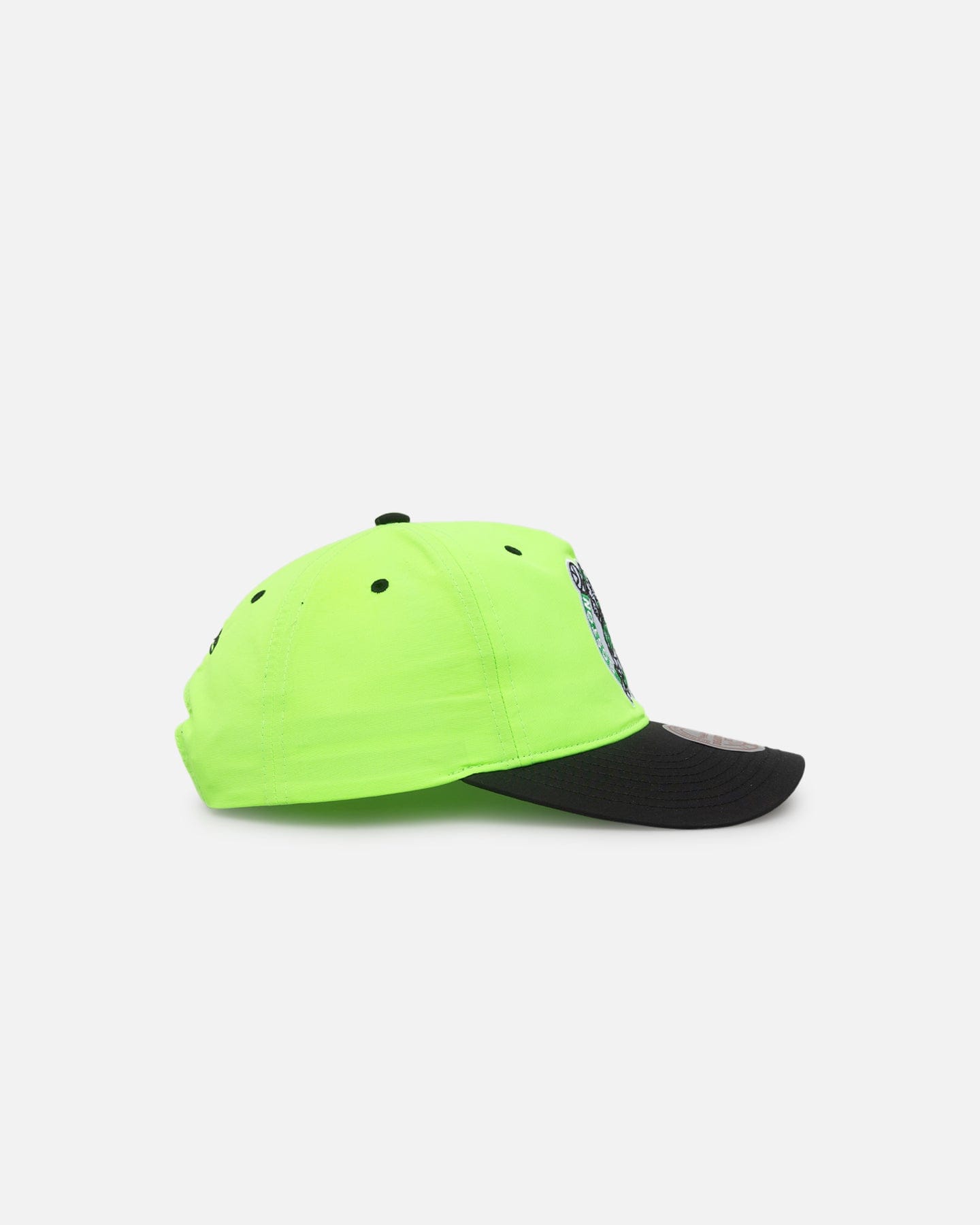 Mitchell & NESS Boston Celtics Nylon Deadstock 2 - Tone Snapback Neon Green/Black