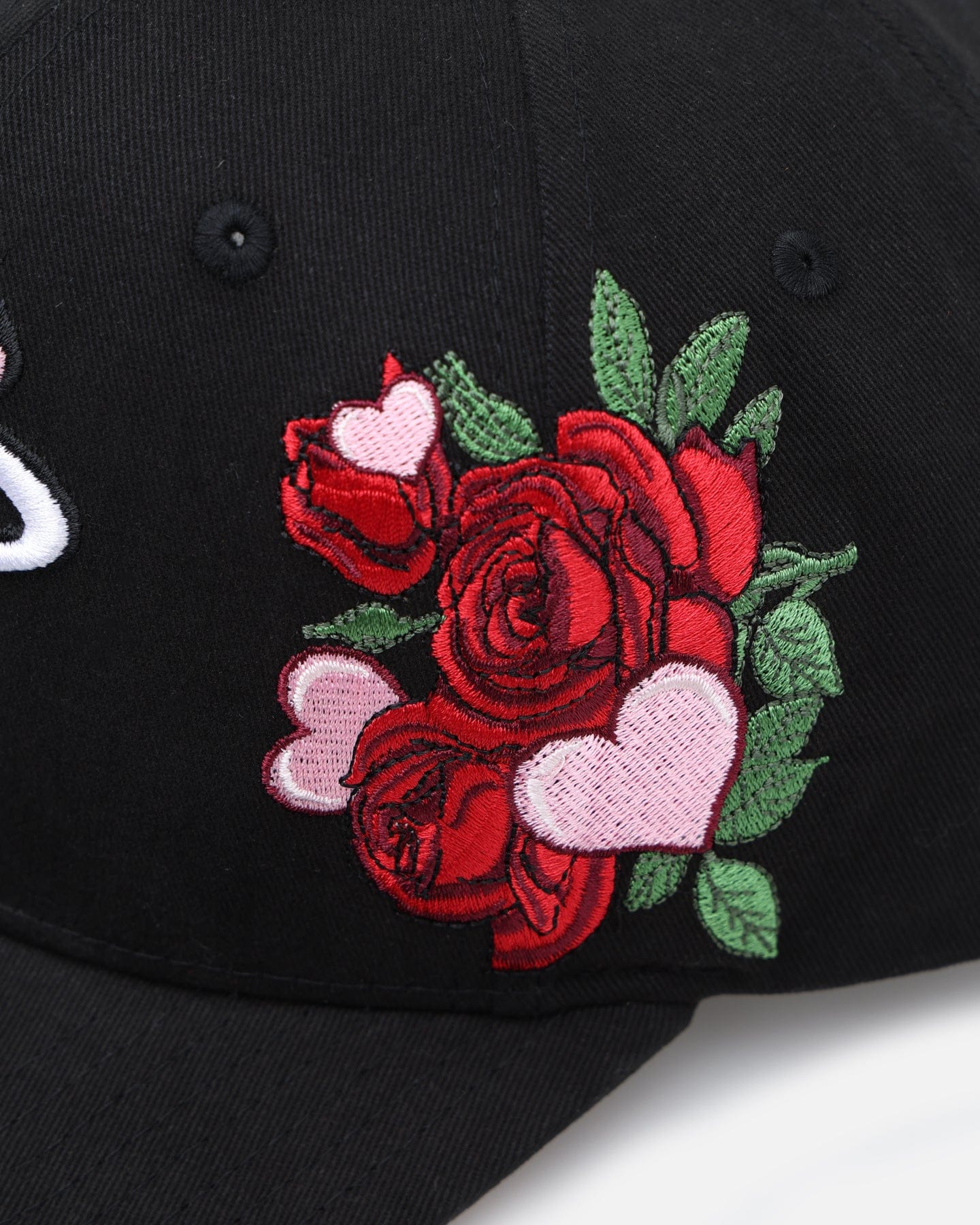 Mitchell & NESS Miami Heat Love & Devotion Pro Crown Snapback Black