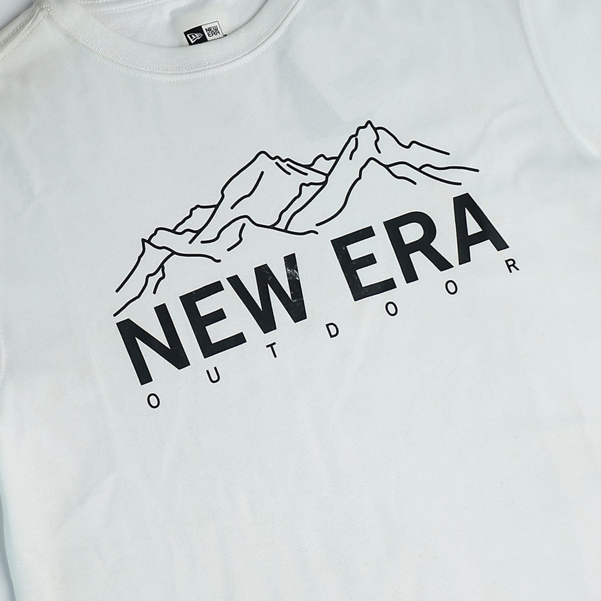 New Era SS T-Shirt MOUNTAINS OUTDOOR WHITE
