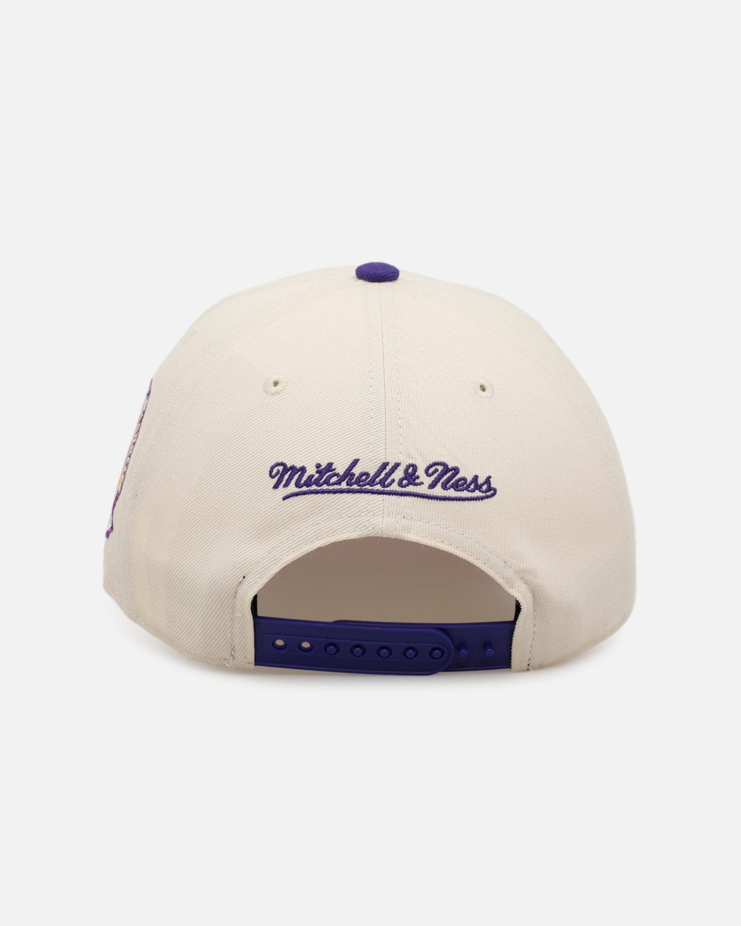Mitchell & NESS Los Angeles Lakers Pink Team Logo Pro Pinch Snapback Off White