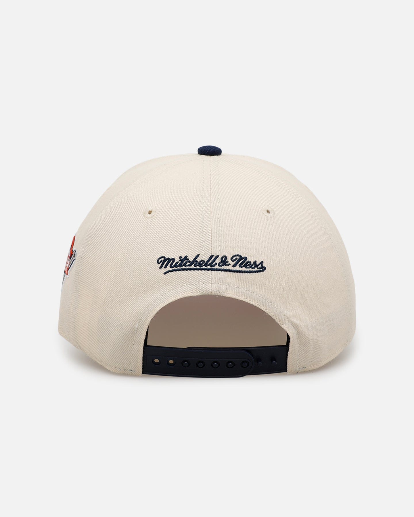 Mitchell & NESS Detroit Tigers Pink Team Logo Pro Pinch Snapback Off White