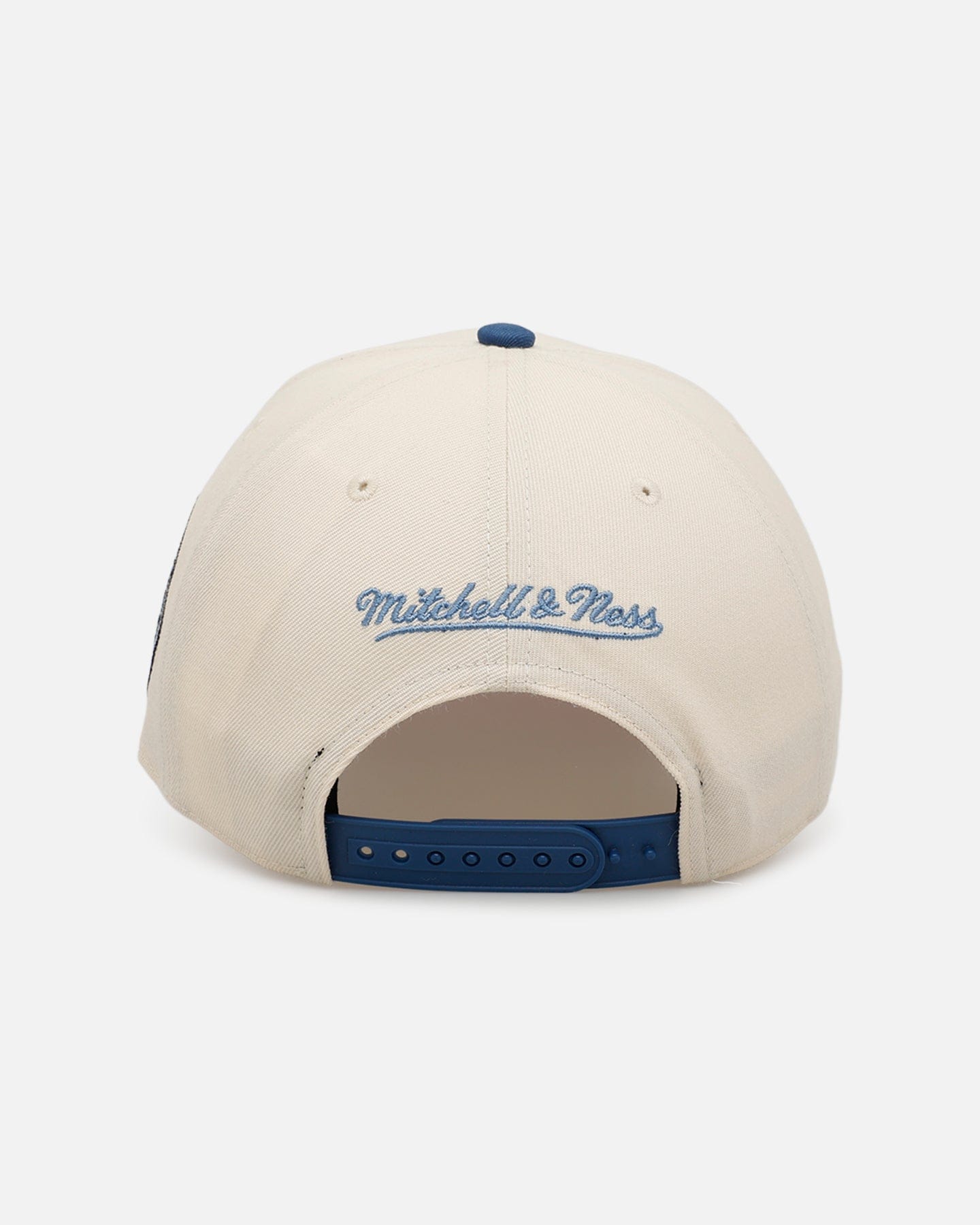 Mitchell & NESS Minnesota Timberwolves Pink Team Logo Pro Pinch Snapback Off White