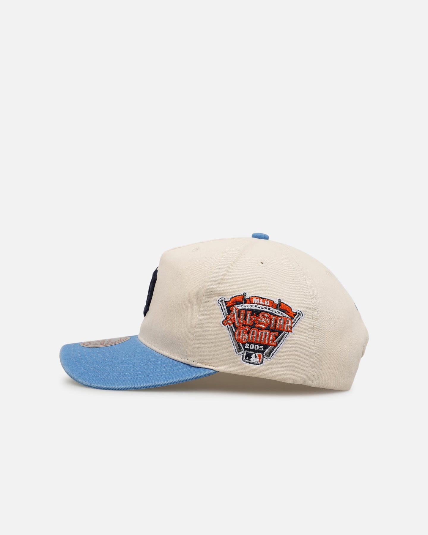 Mitchell & NESS Detroit Tigers Washed Cotton Deadstock Snapback Off White