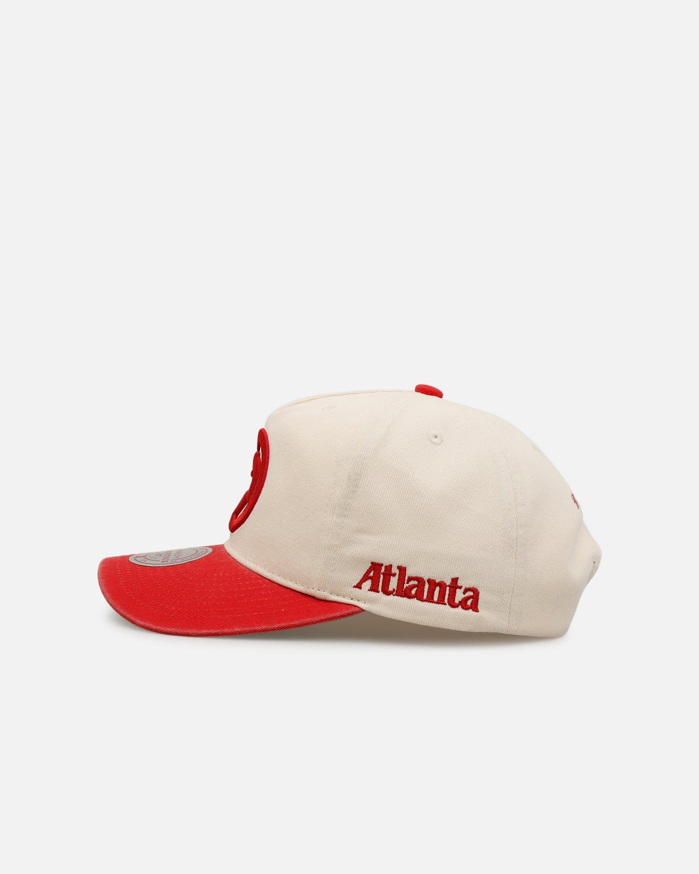Mitchell & NESS Atlanta Hawks Washed Cotton Deadstock Snapback Off White
