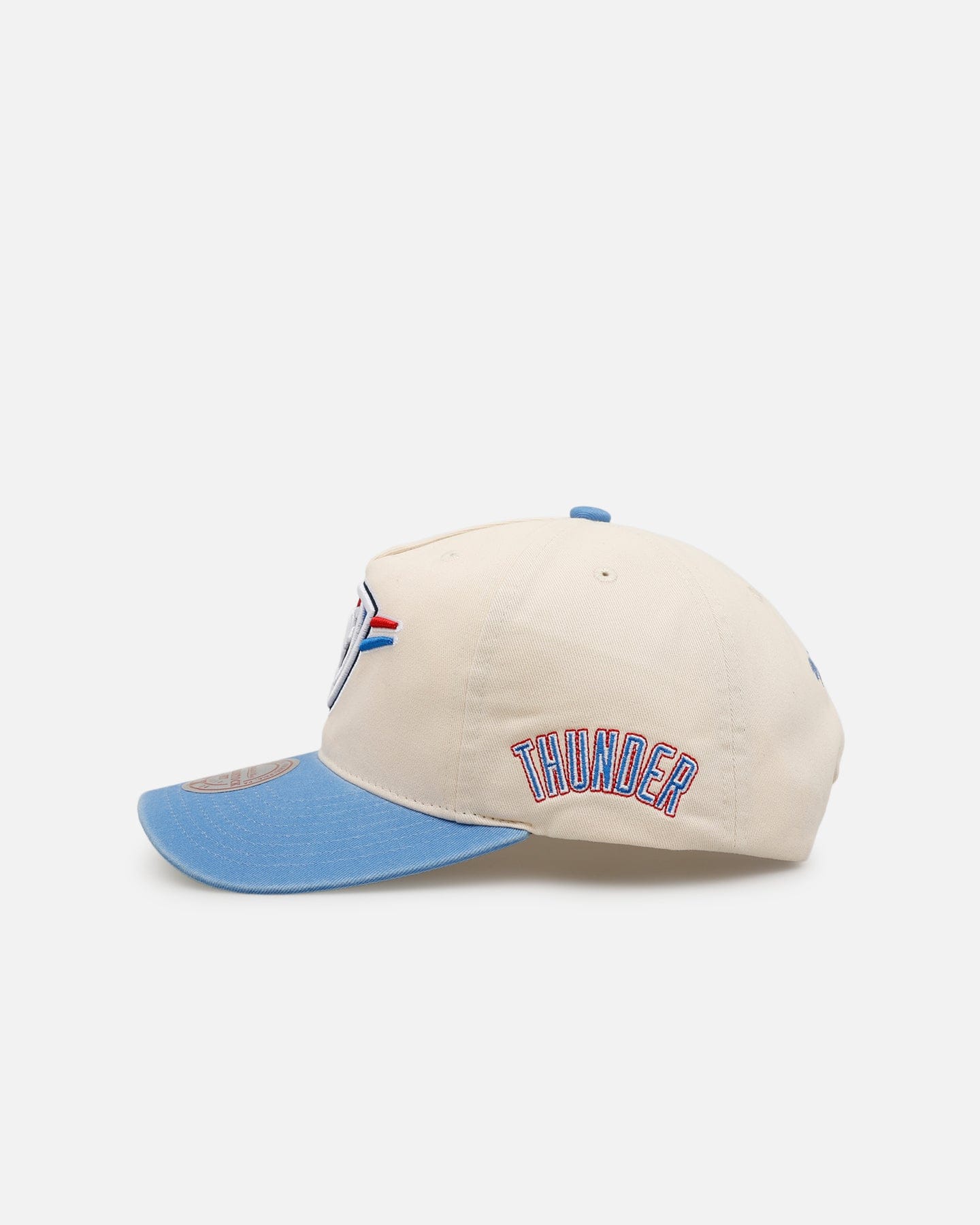 Mitchell & NESS Oklahoma City Thunder Washed Cotton Deadstock Snapback Off White