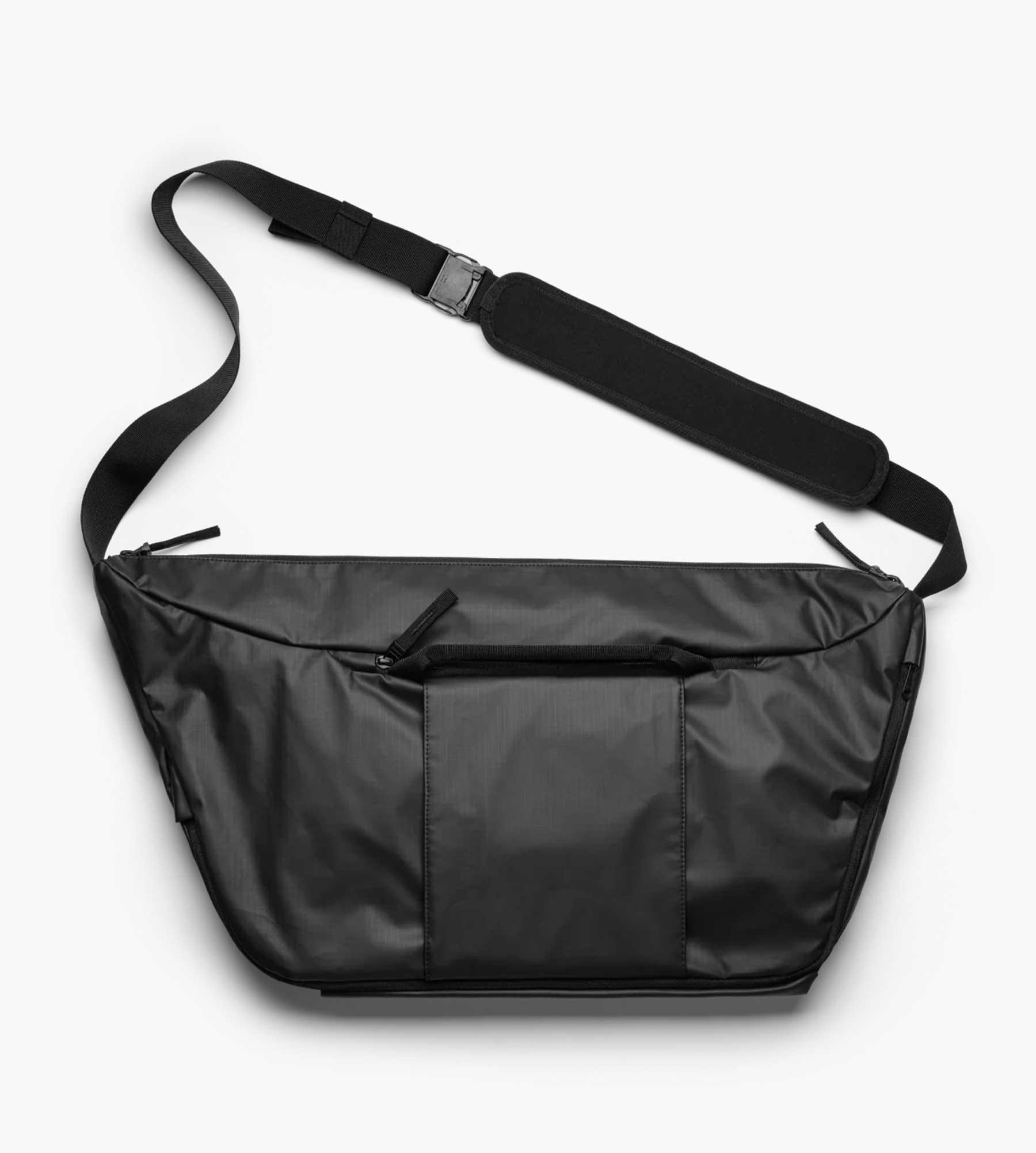 D__b__™ Ramverk Pro Sling Bag 24 l Black Out