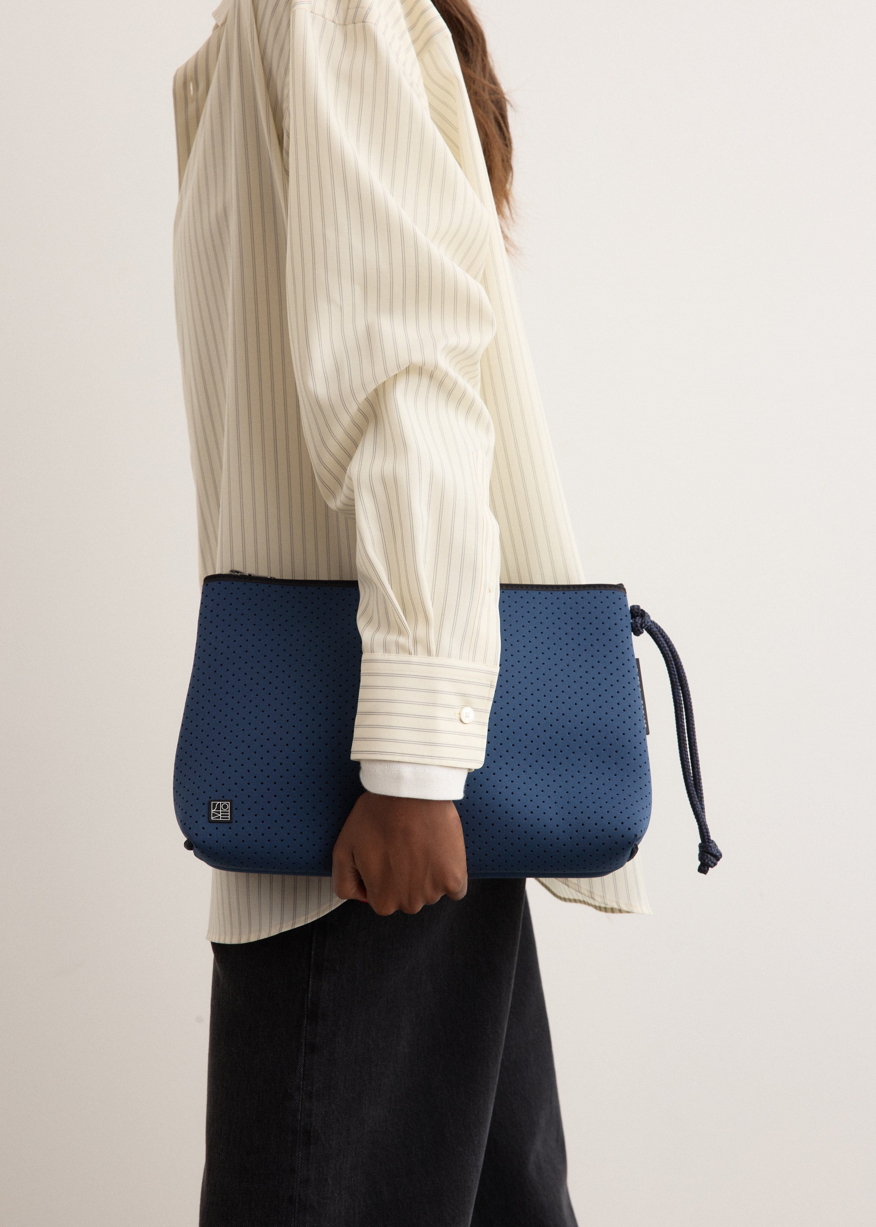 State of Escape Everyday Large Pouch
