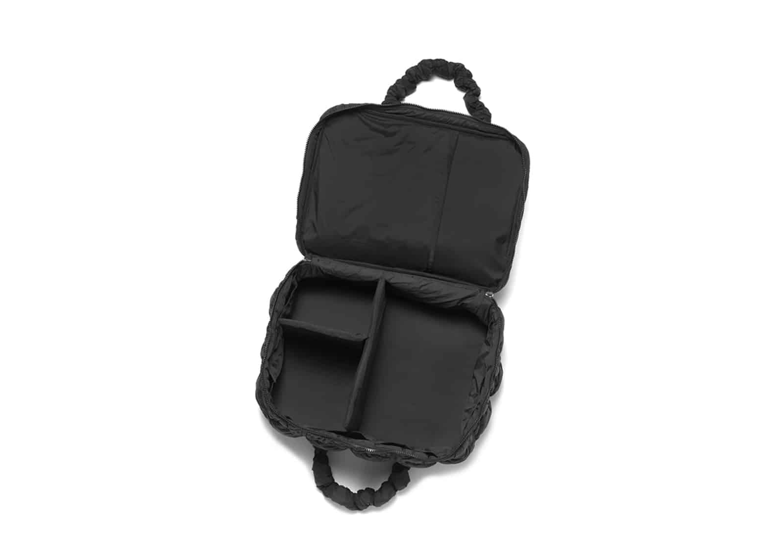 Carlyn Travel Bag Black H74120010