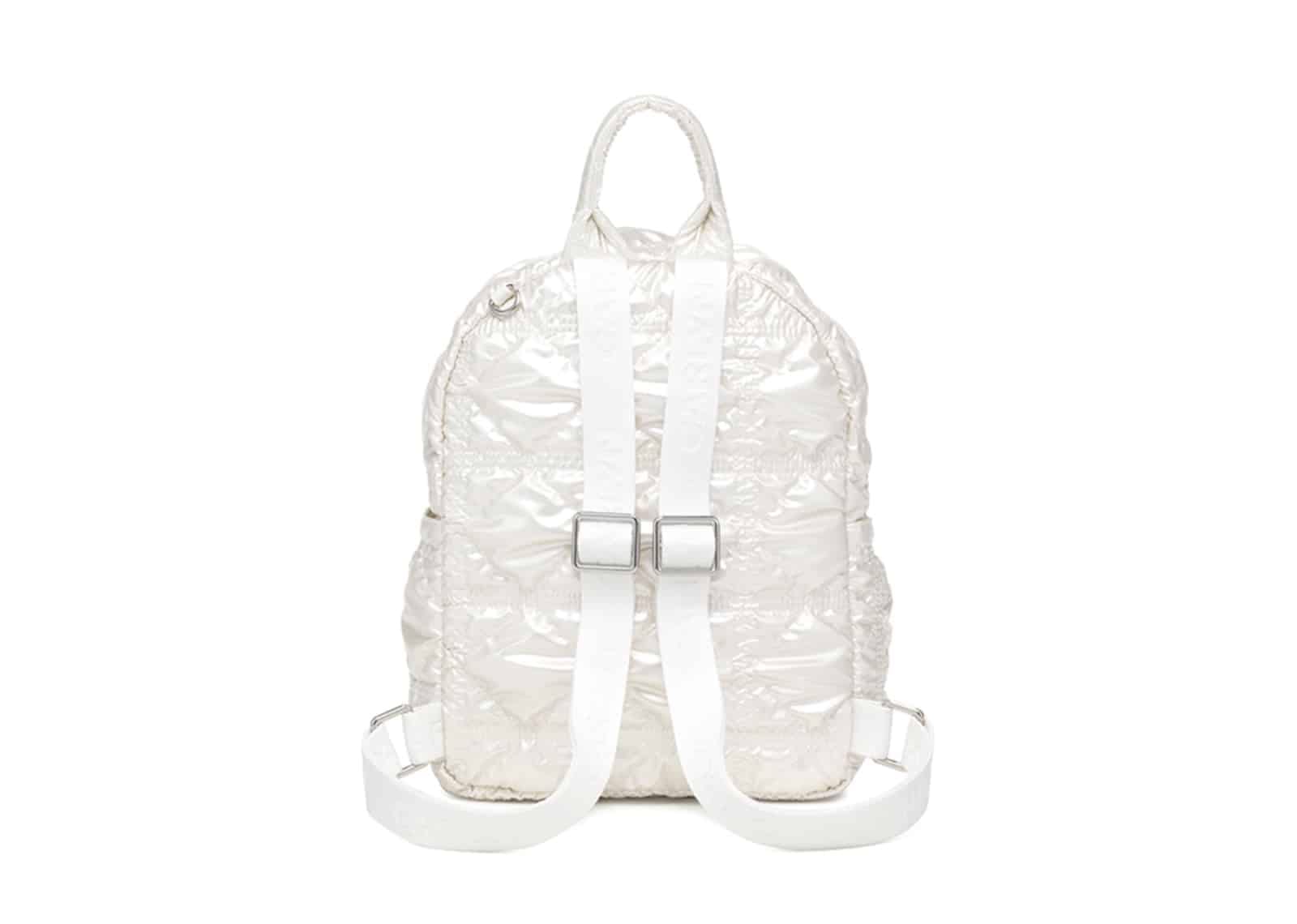 Carlyn Mellow Bag Pearl White H75130010