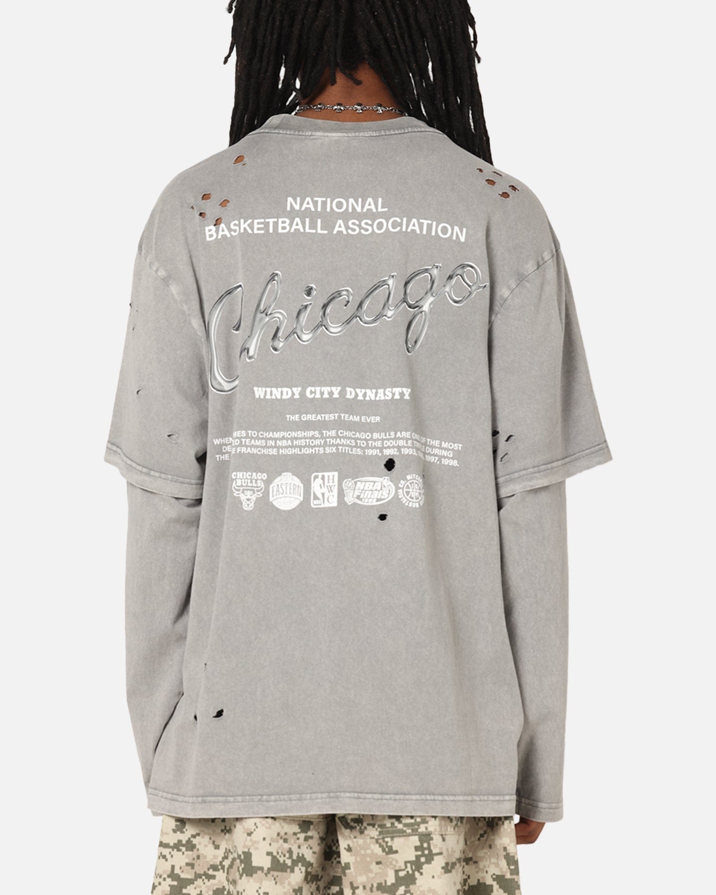 Mitchell & NESS Chicago Bulls Chromed Mock Long Sleeve T - Shirt Gunmental Grey