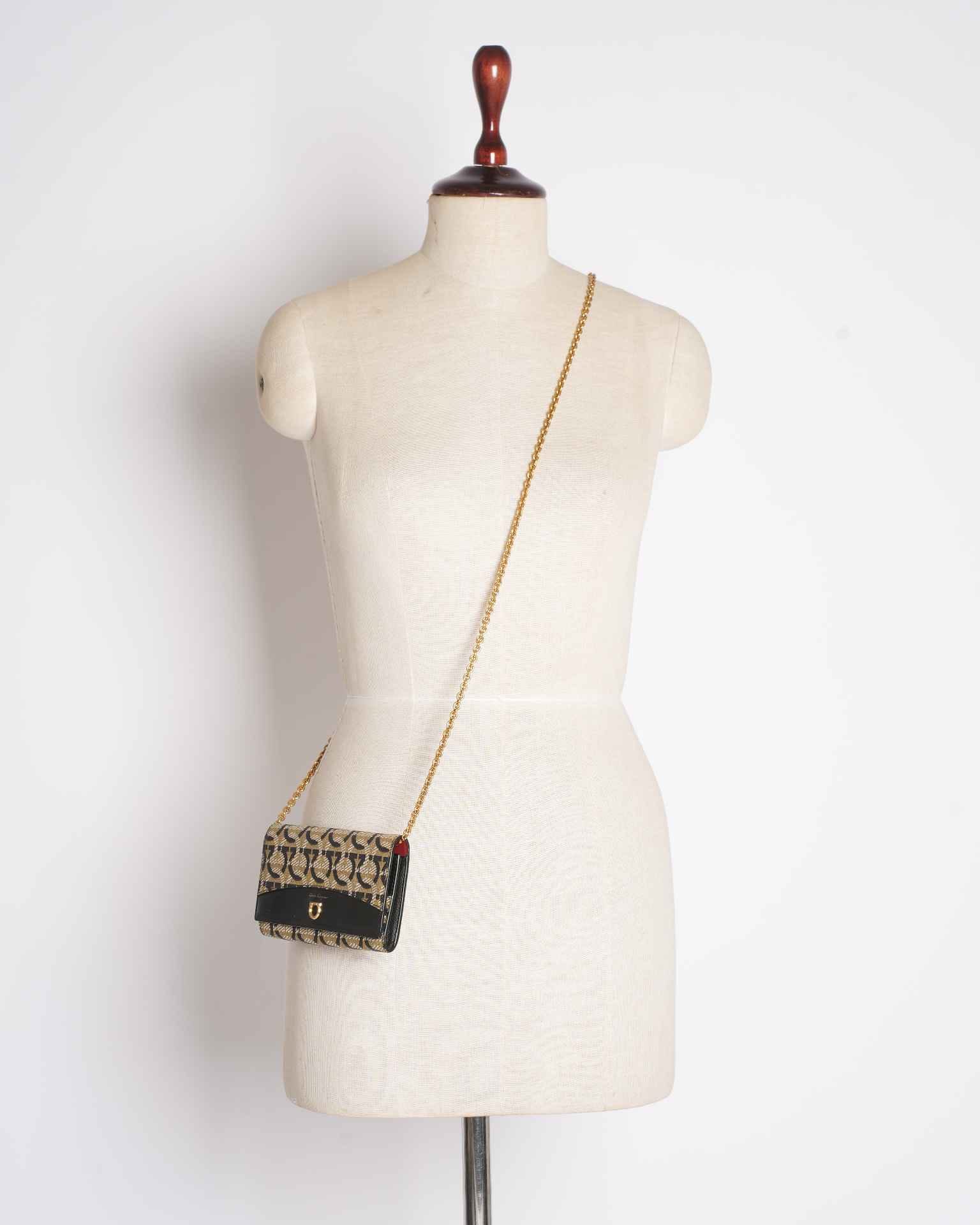 Salvatore Ferragamo Wallet on Chain