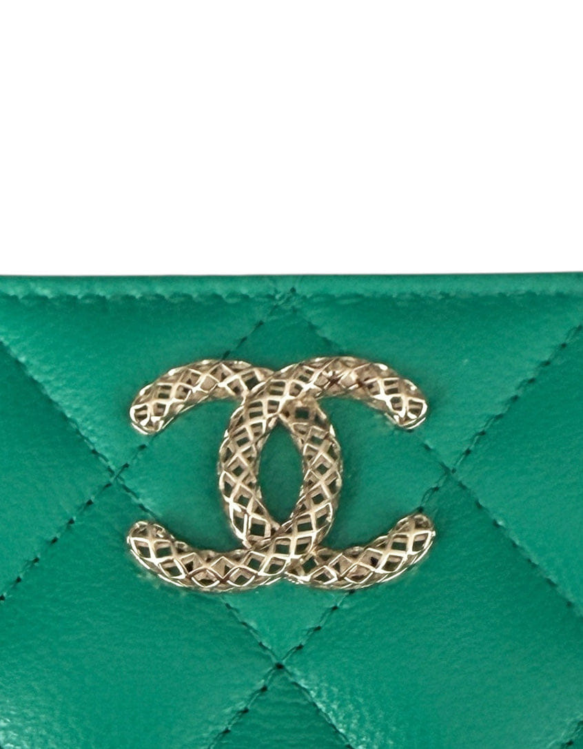 ASC Resale Chanel Green Caviar Quilted Zip Coin Purse