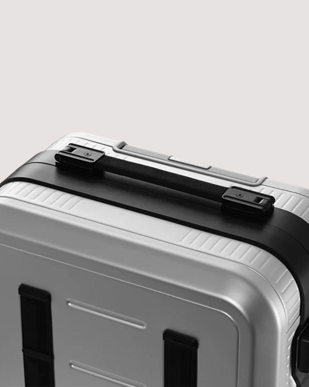 D_b_ Ramverk Alu Carry - on - Silver/Onyx