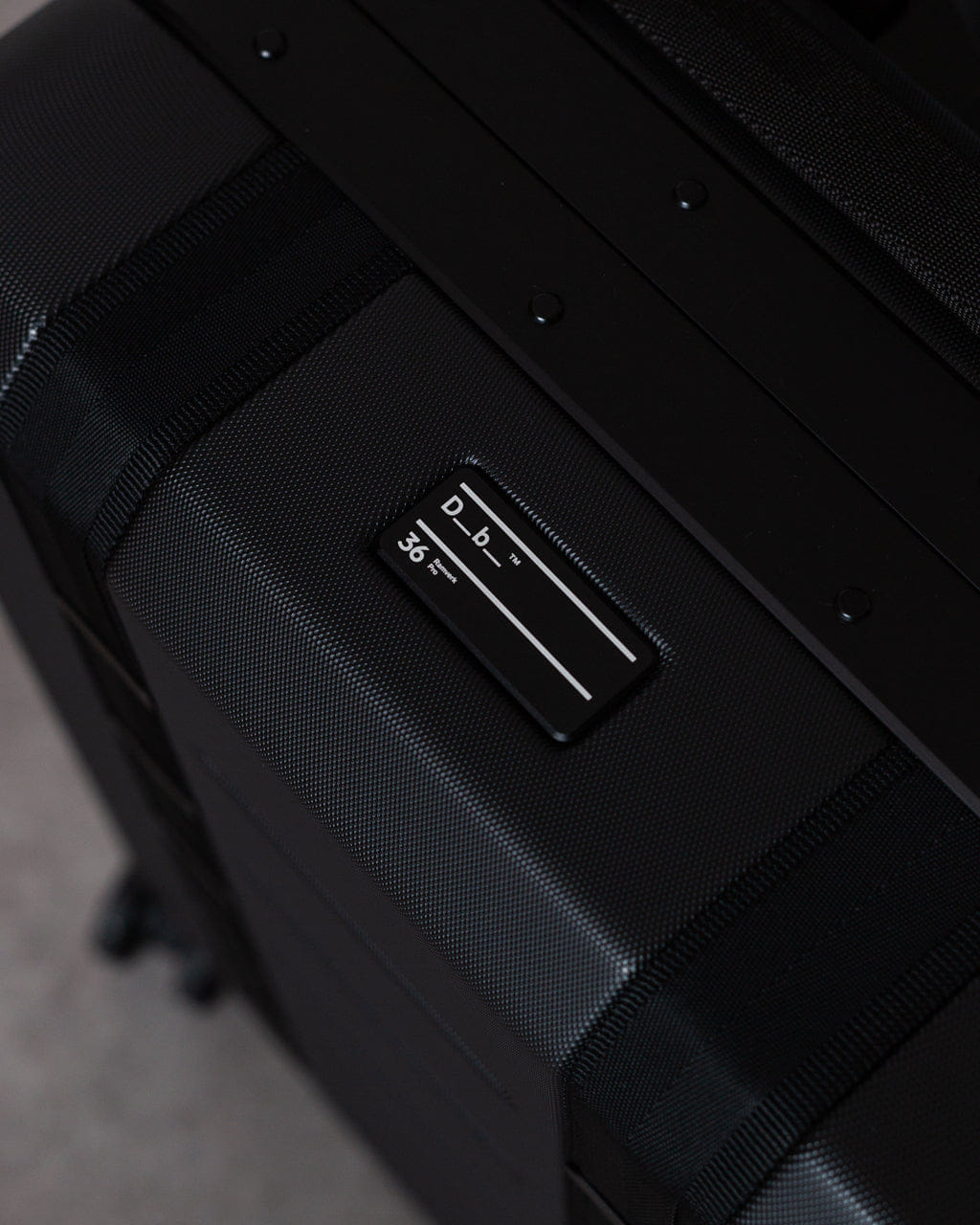 D_b_ Ramverk Pro Carry - on - Black Out
