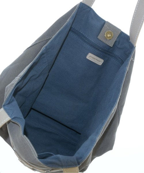 Samantha Thavasa Totes