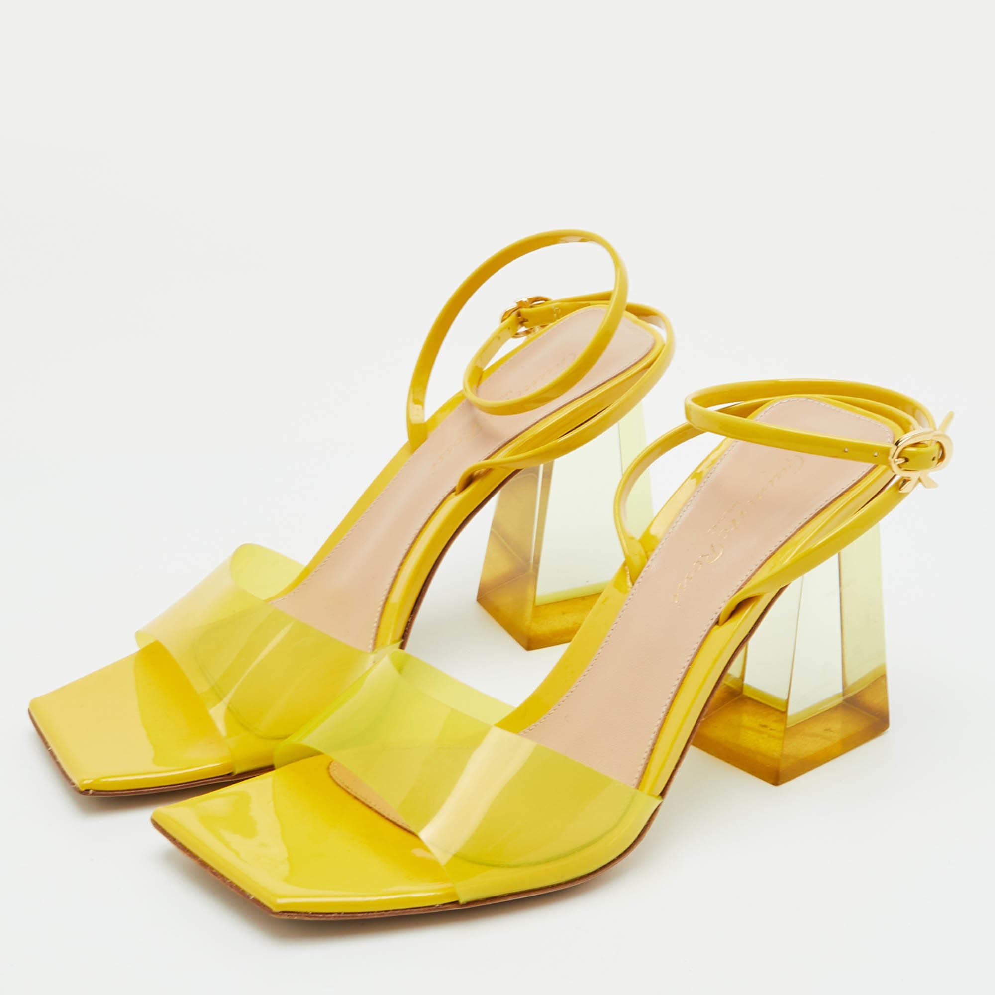 Gianvito Rossi Cosmic