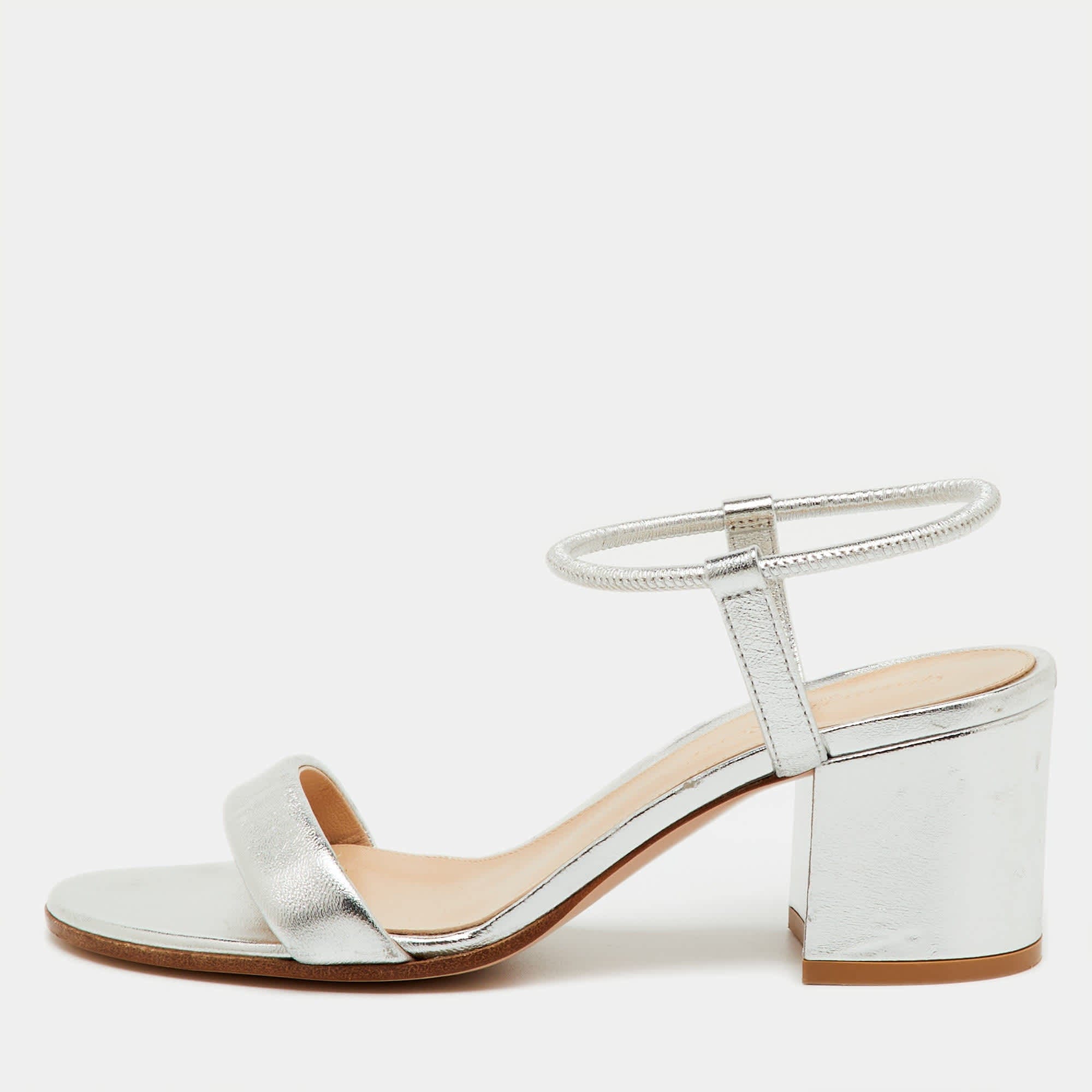 Gianvito Rossi Silver Metallic Leather Nikki Ankle Strap Sandals