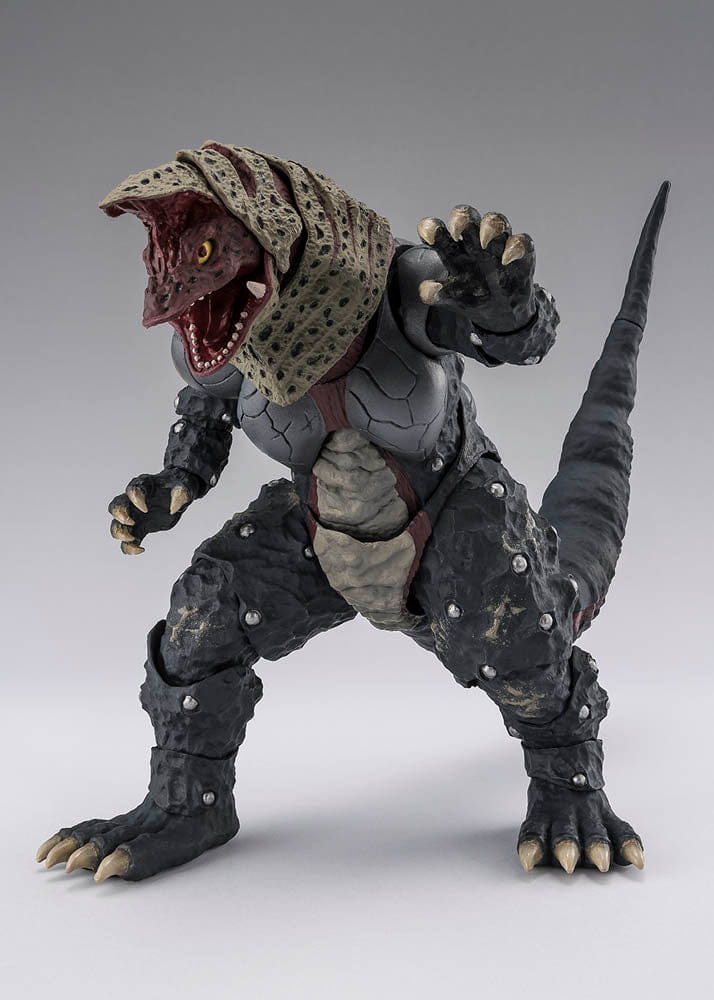 Bandai **Pre Order**S.H. Figuarts Golza 30th Anniversary Edition Ultraman Tiga Action Figure