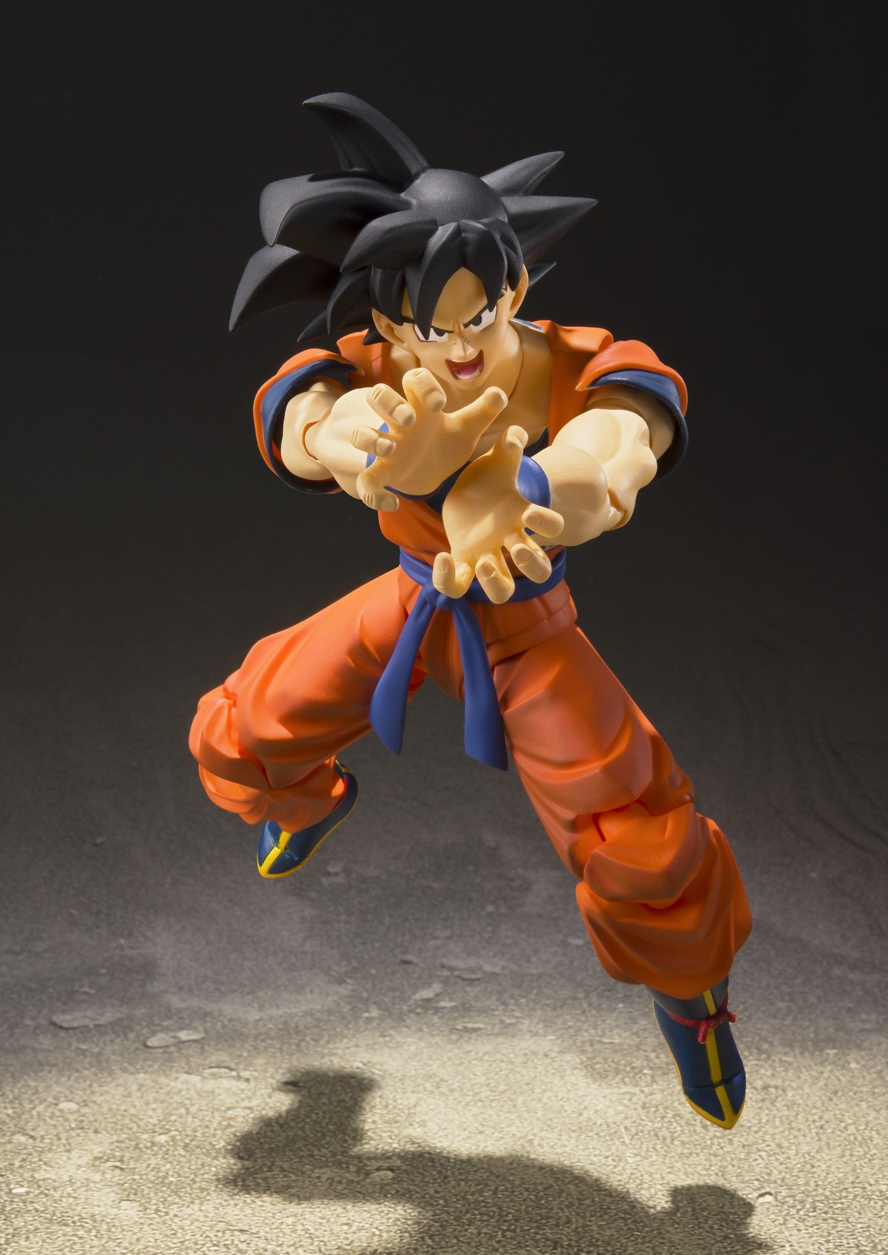 Bandai S.H. Figuarts SON GOKU - A SAIYAN RAISED ON EARTH - DRAGON BALL Z Action Figure