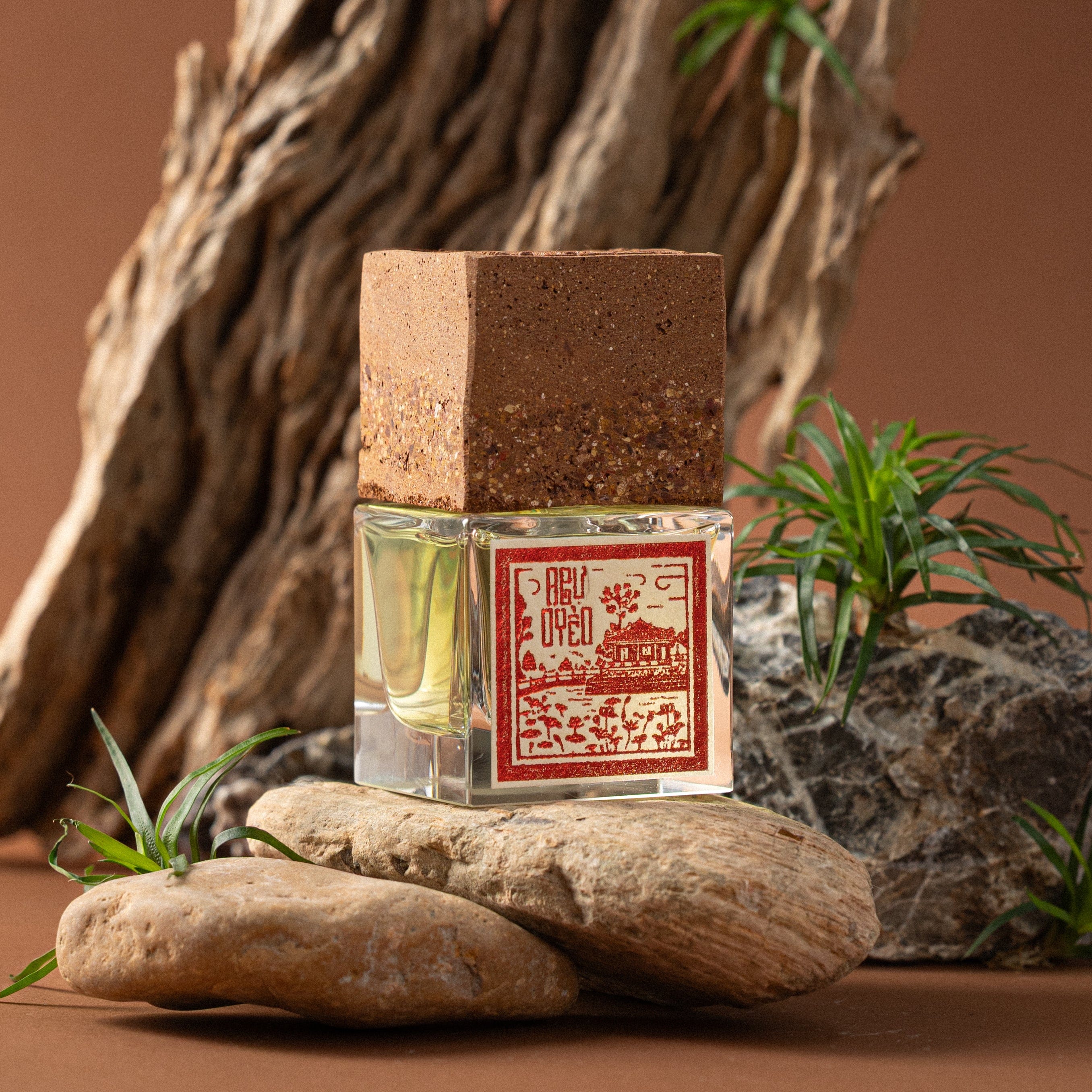 Maison de Nguyen Ngu Uyen Eau de Parfum