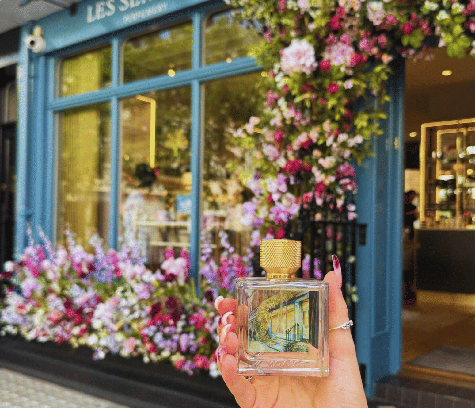 Memoirs of A Perfume Collector Belgravia Iris