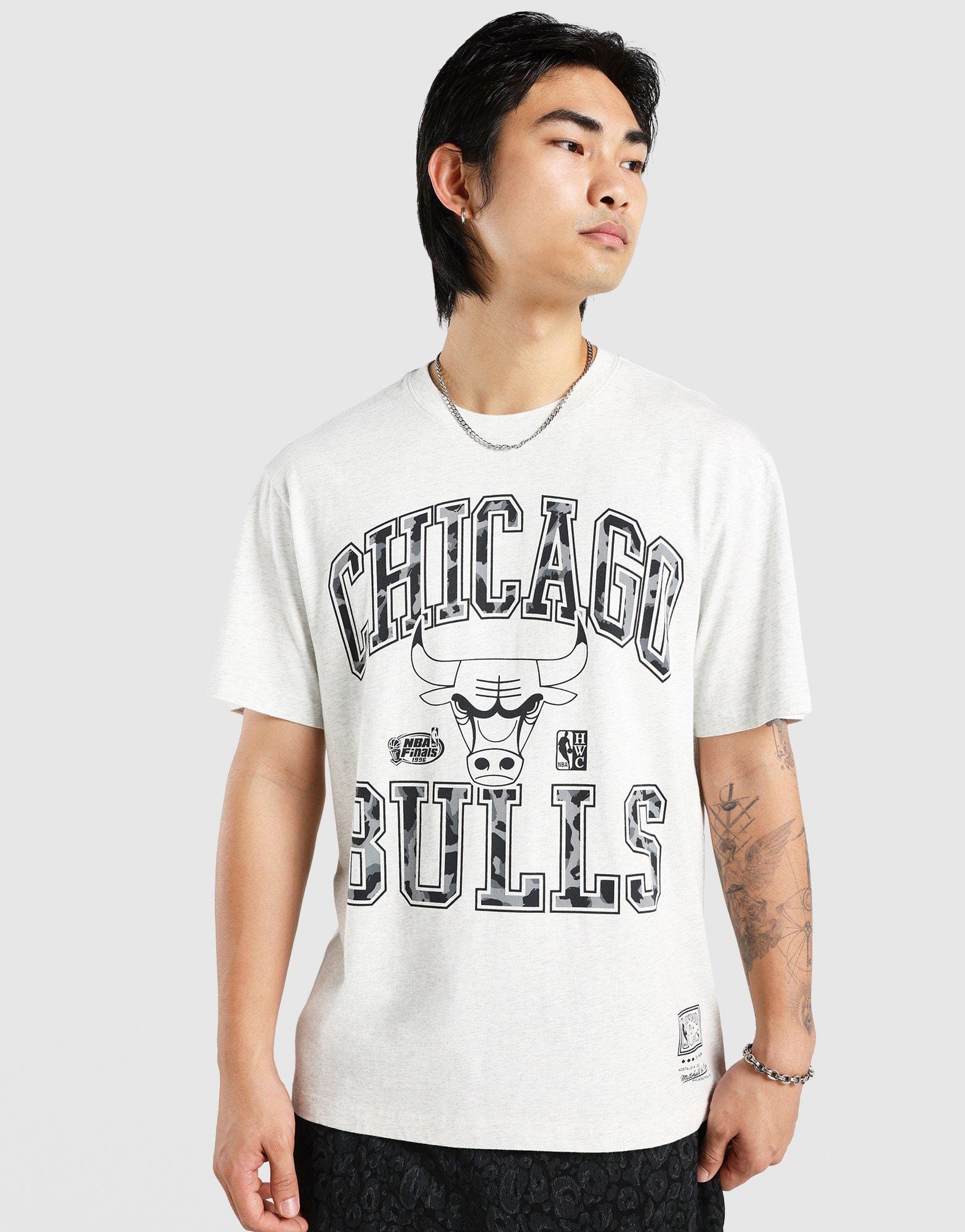Mitchell & Ness Leopard Arch T - Shirt Chicago Bulls