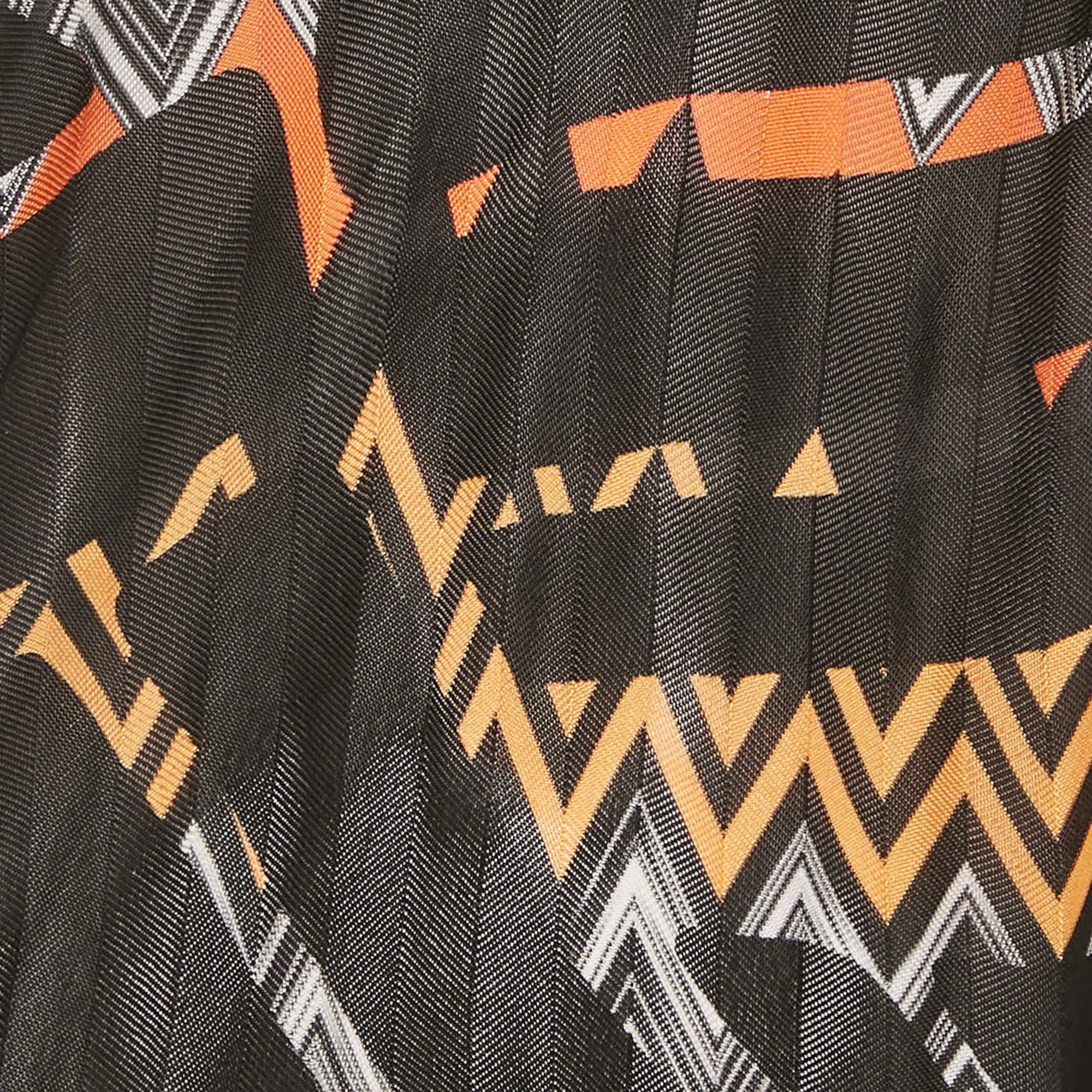 Knit Black Zig Zag Knit Sleeveless Top