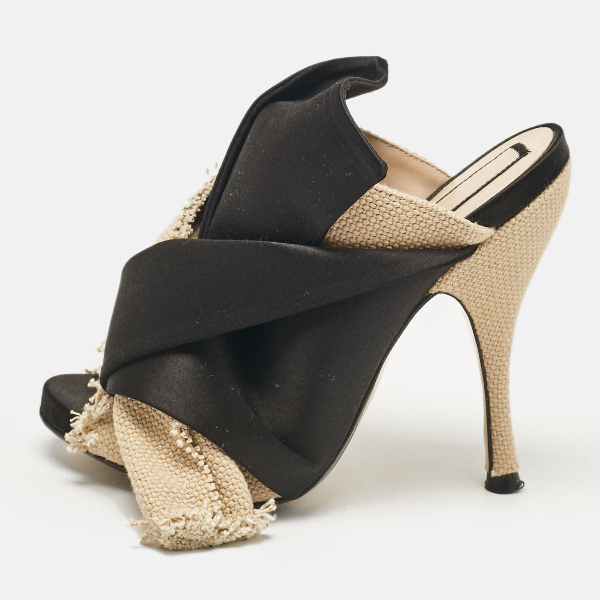 Knot Nº21 Beige/black Canvas And Satin Raso Knot Mules Size