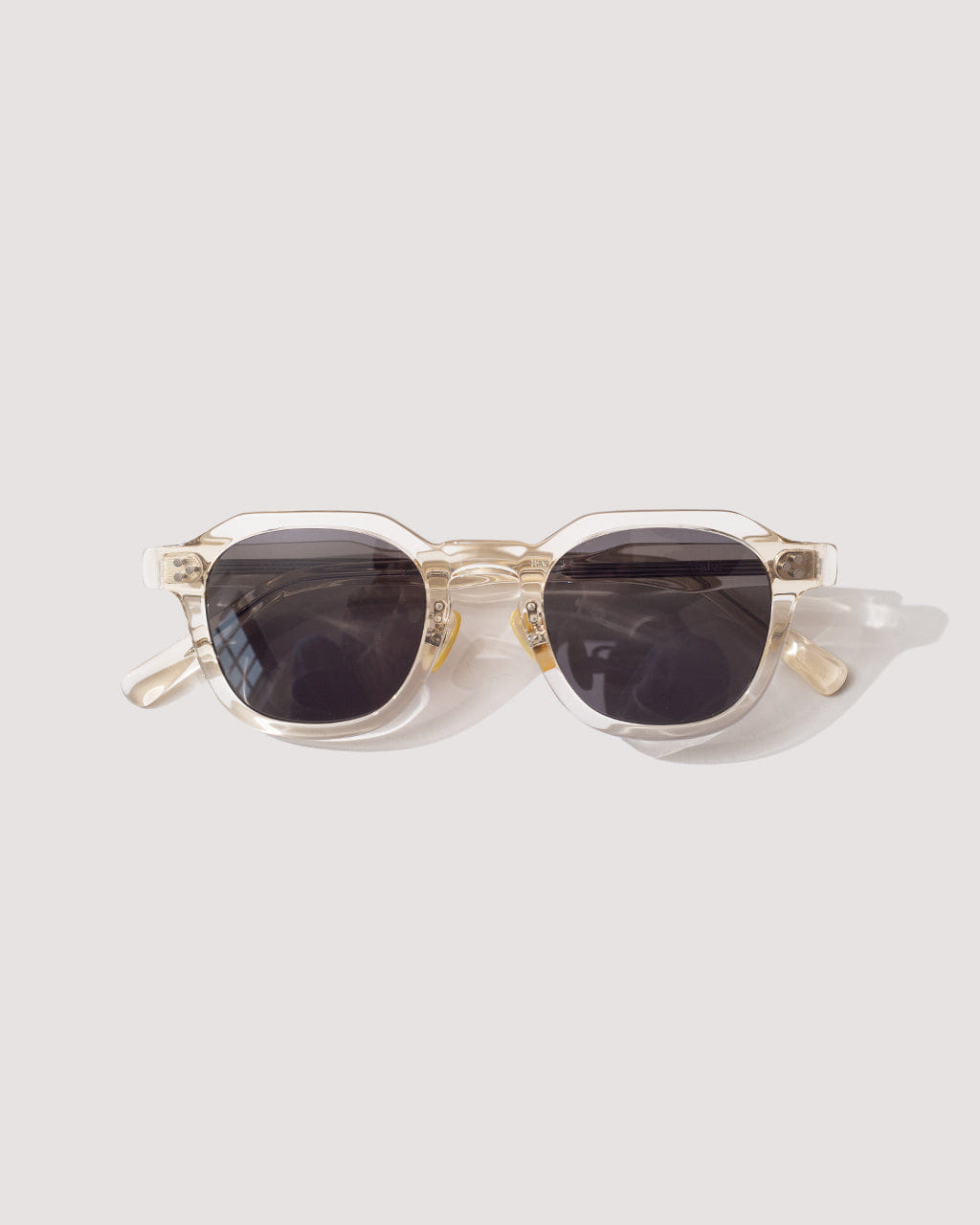 Drypond Salvi - Aged Clear/Dark Grey