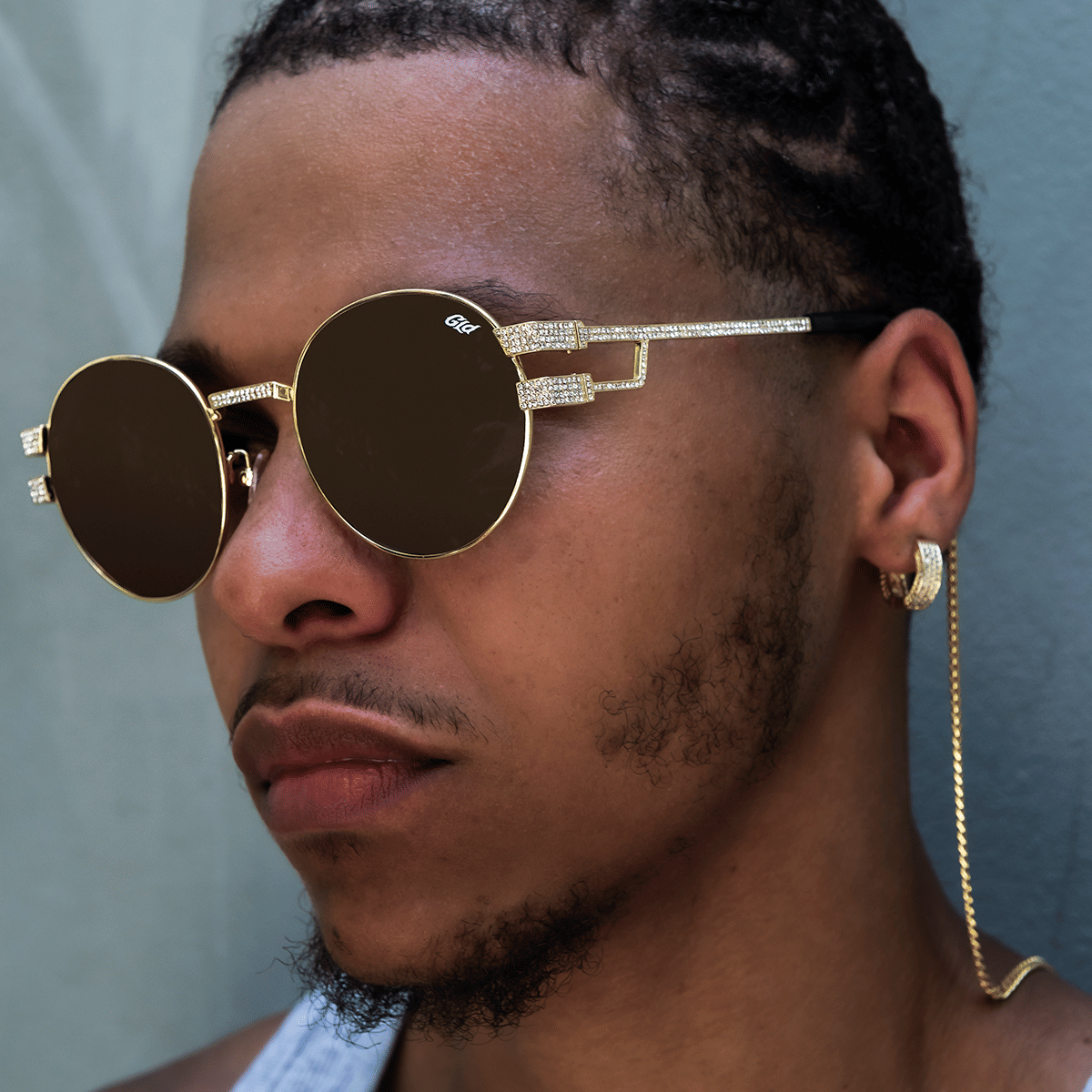 GLD PROMO Miami Avenue Sunglasses in Yellow Gold with Sunglass Chain
