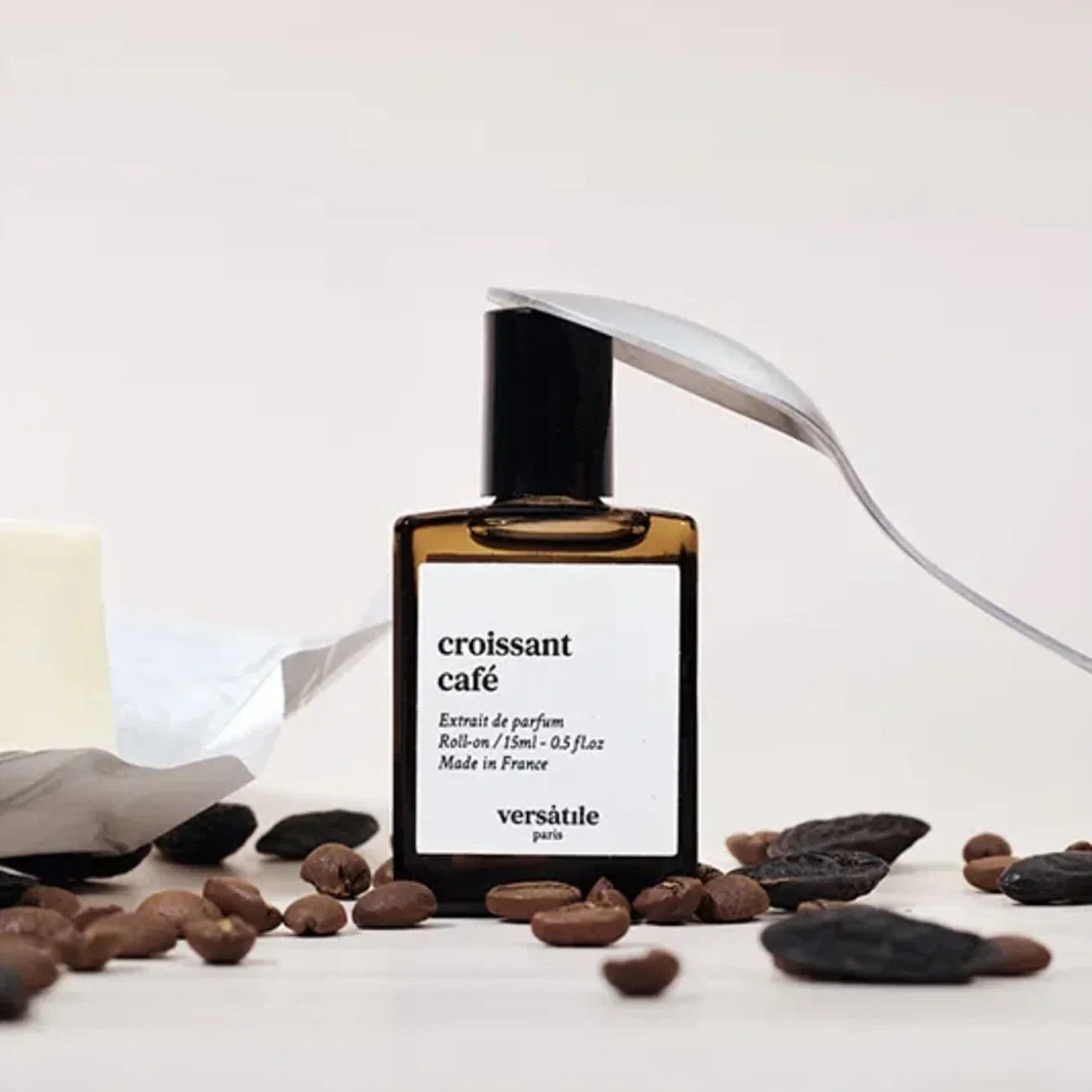 Versatile Paris Croissant Café Extrait De Parfum Roll - On