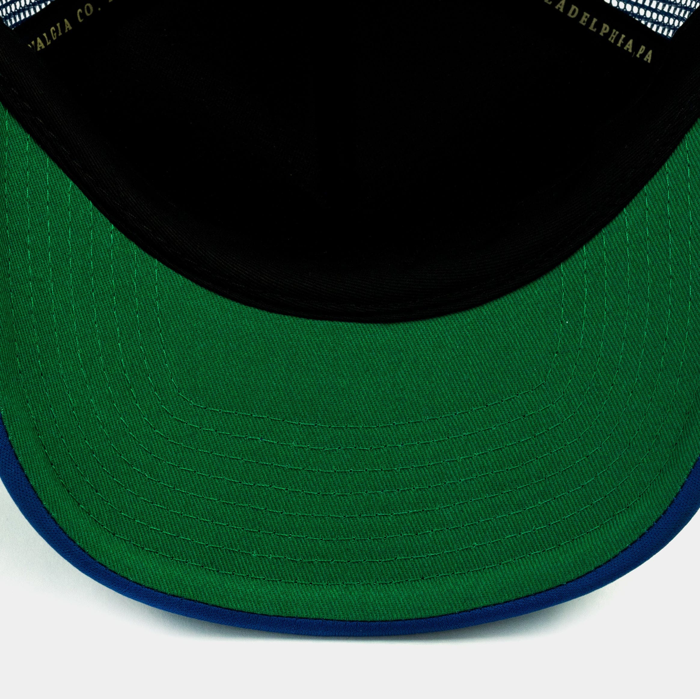 Mitchell & NESS Dallas Mavericks Billboard Trucker Mens Hats (Blue)