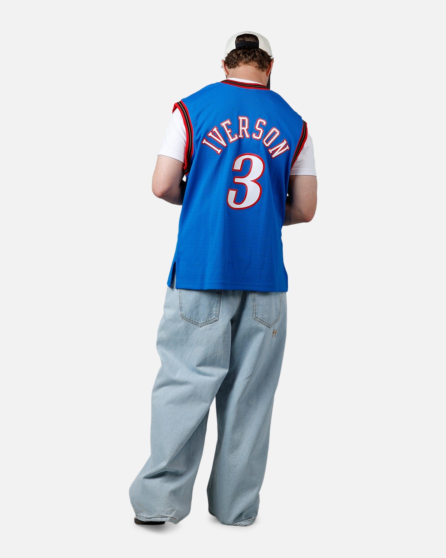 Mitchell & NESS Philadelphia 76ers Allen Iverson '99 - '00 #3 Swingman Jersey Royal