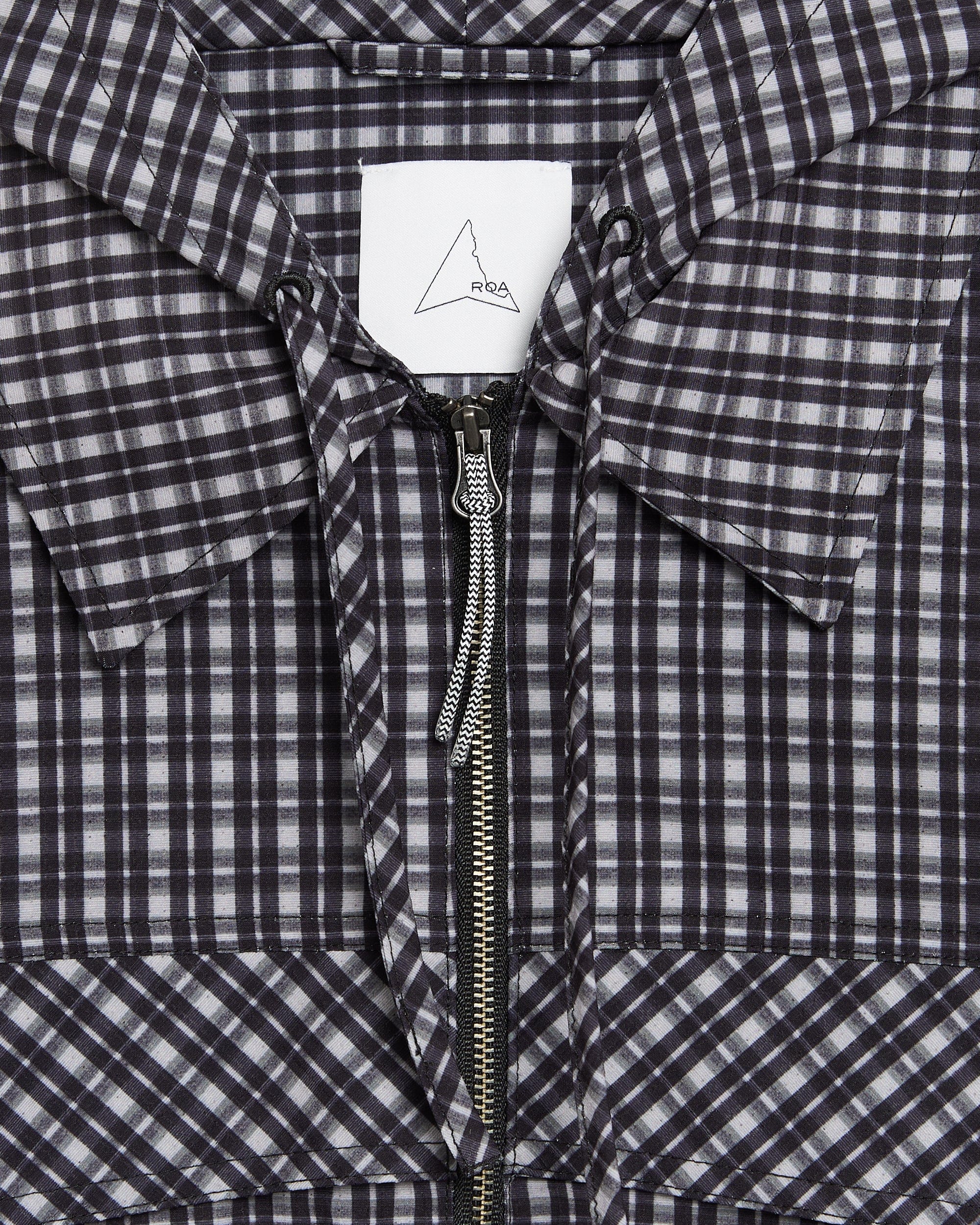 ROA Chaqueta ligera de cuadros Boxy ROA Aair FloWeave Printed Check para hombre