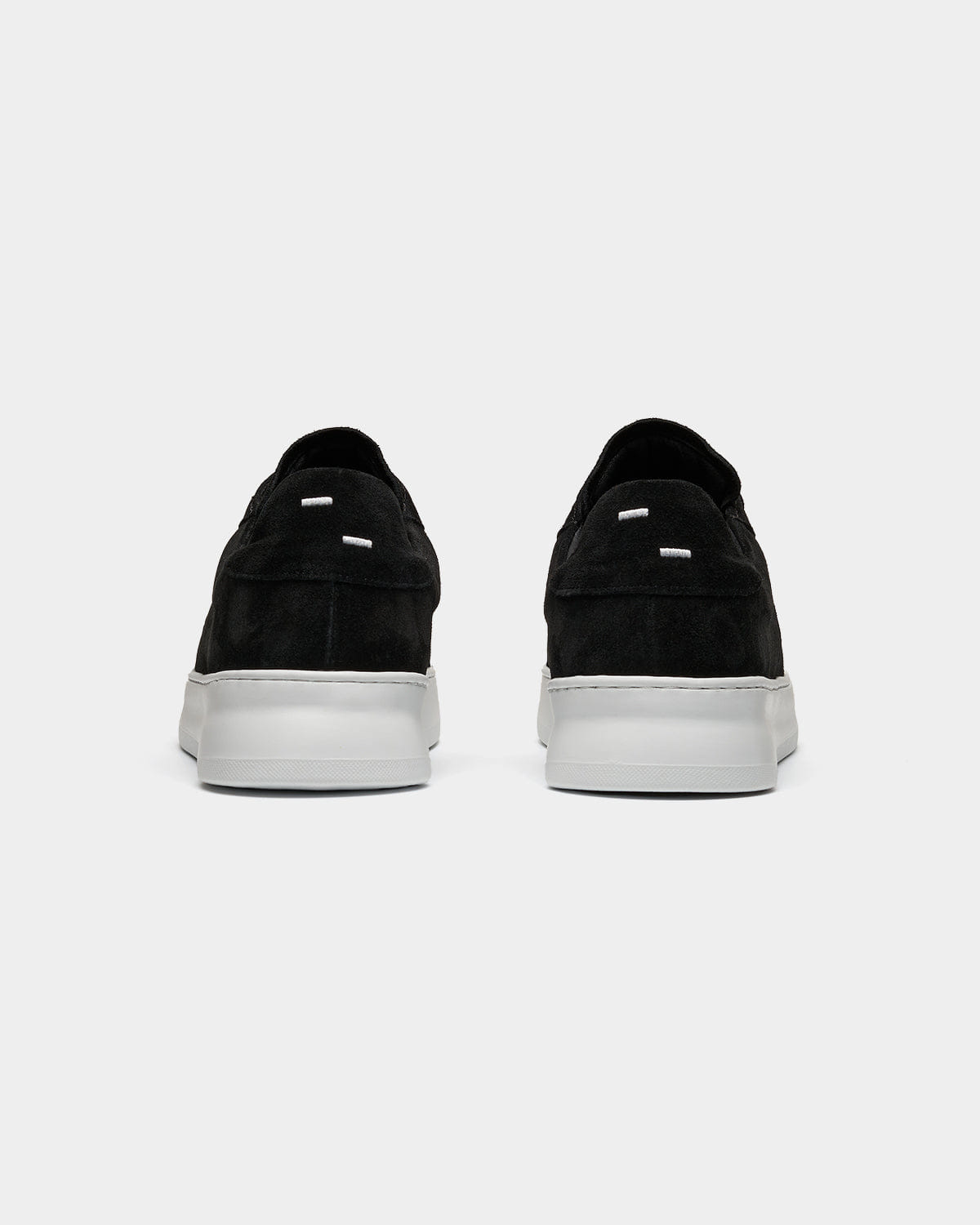 Conventional Court Suede Black