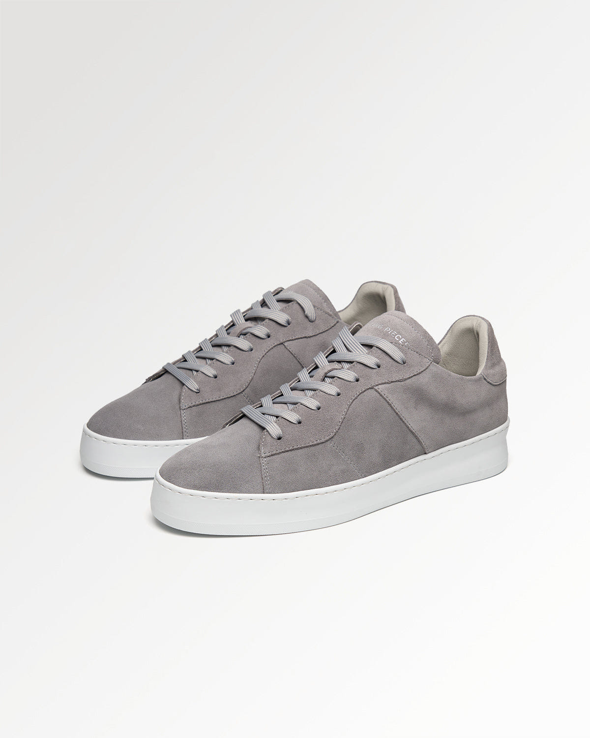 Conventional Court Suede Light Grey