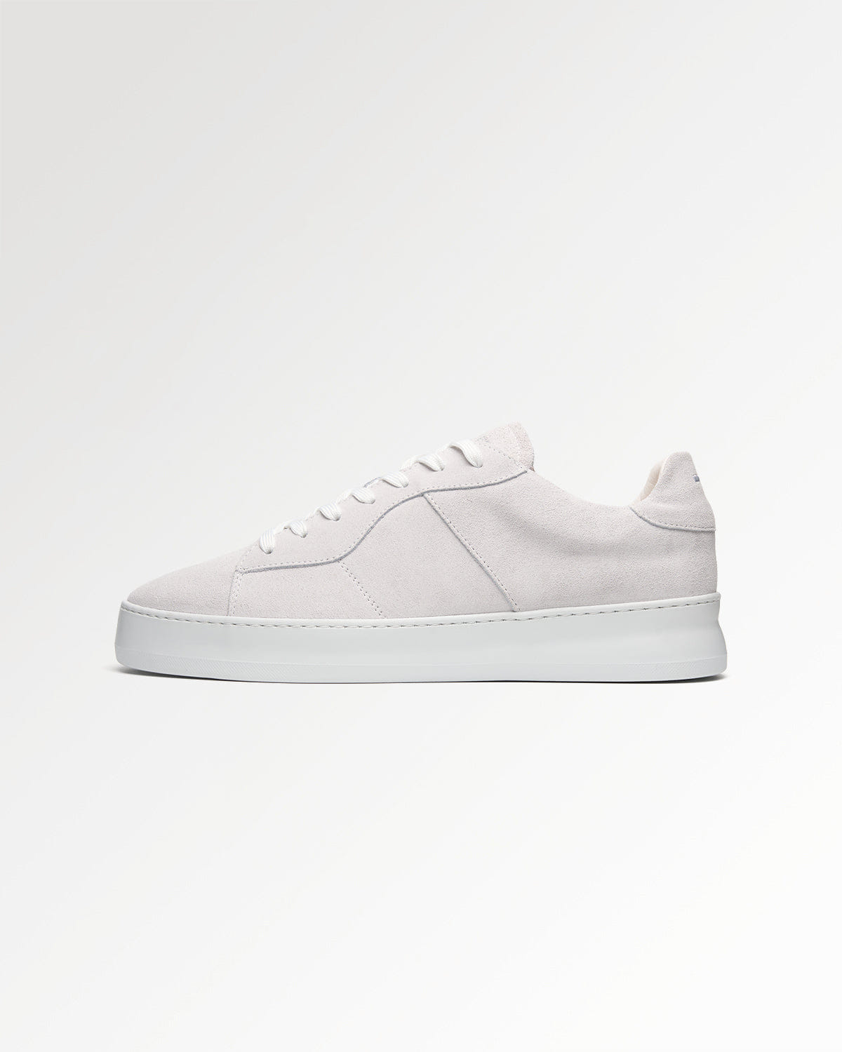 Conventional Court Suede Off White