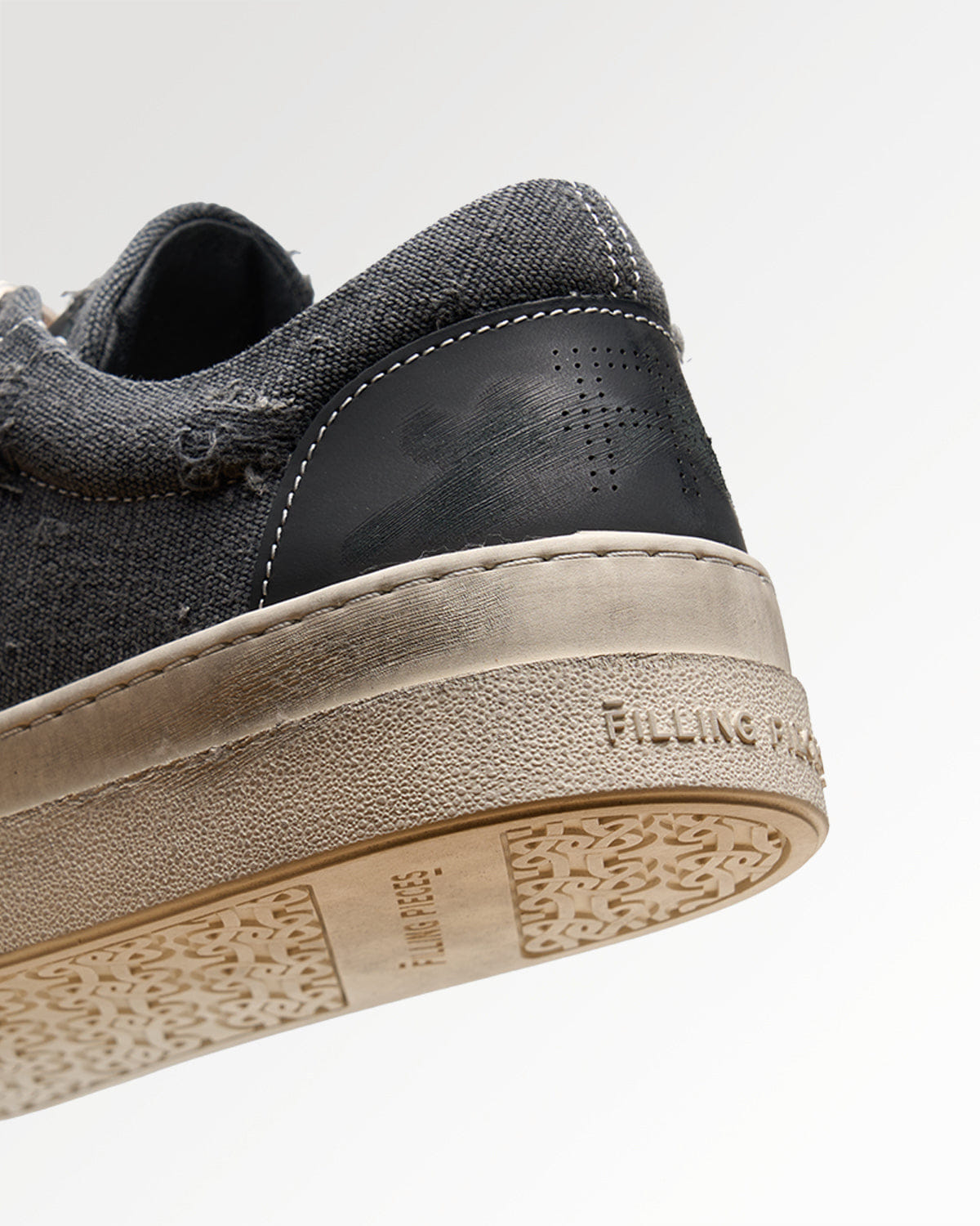 Conventional Riviera Patina Black
