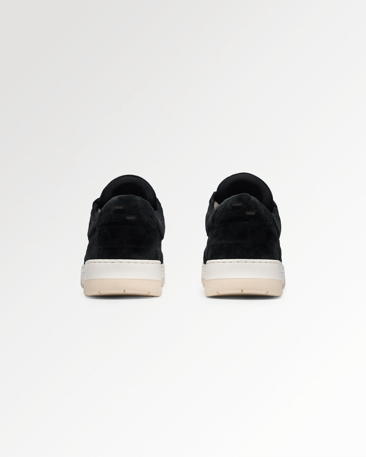 Trend Maven Low Vise Suede Black